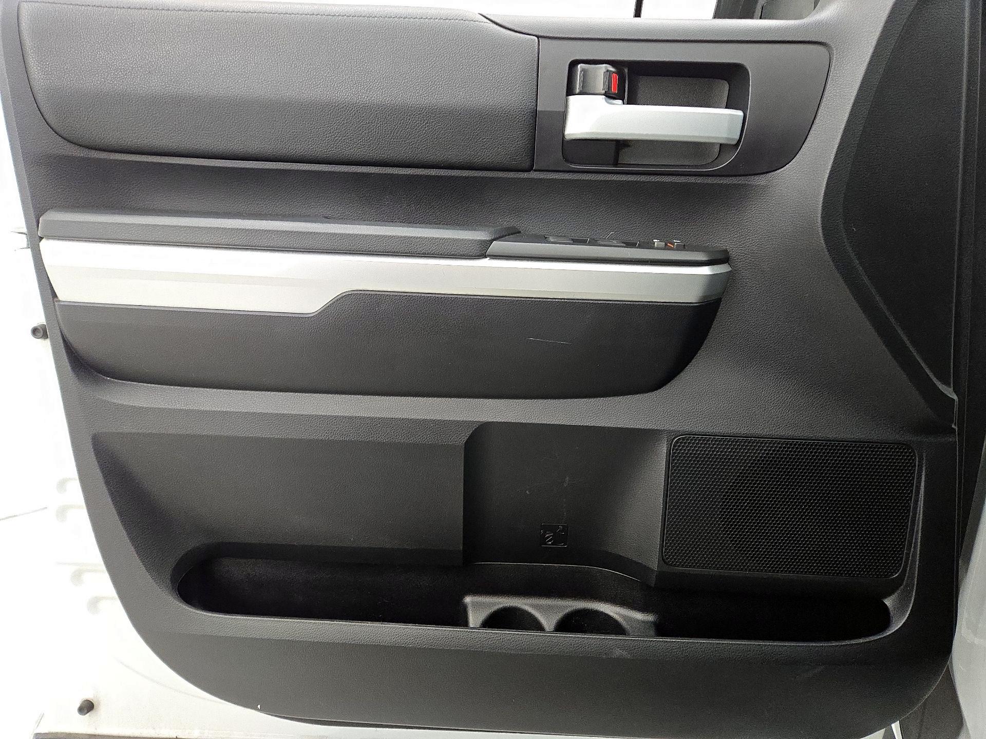 Thumbnail: 2014 Toyota Tundra - 12