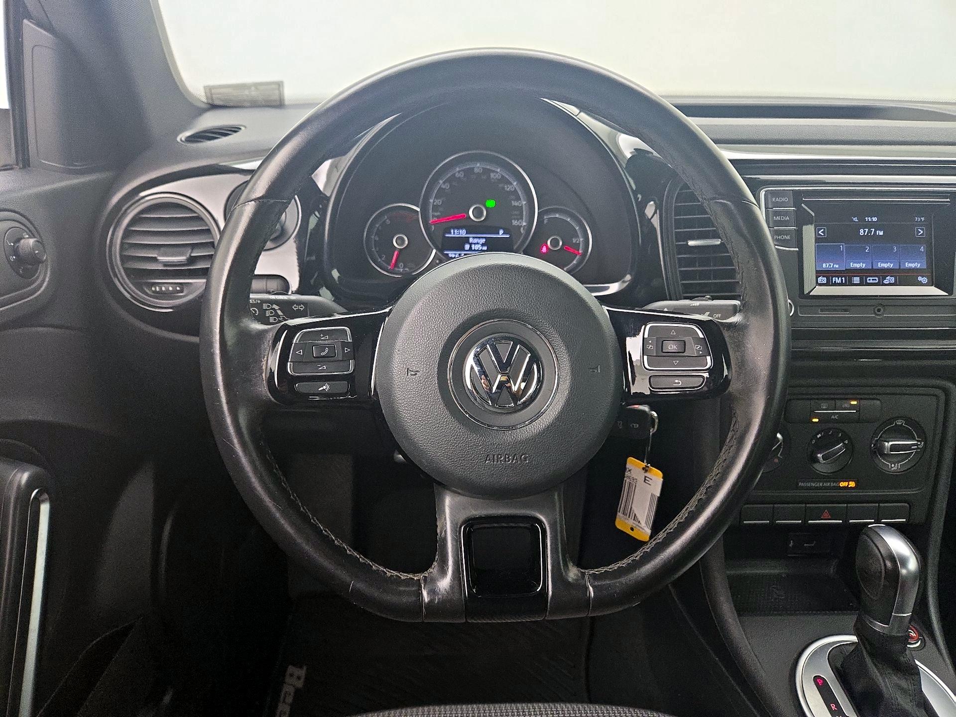 Thumbnail: 2017 Volkswagen Beetle - 10