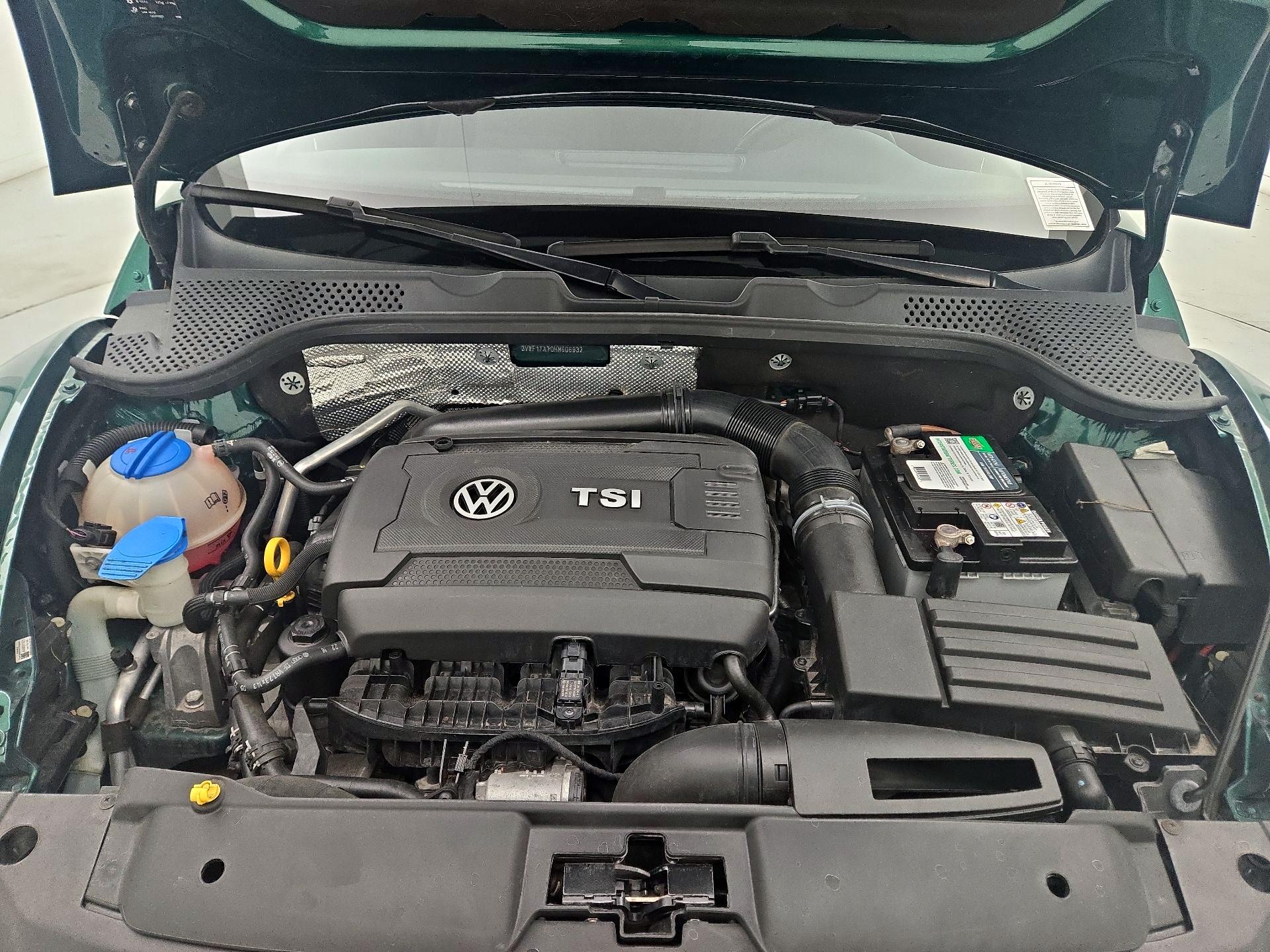 Thumbnail: 2017 Volkswagen Beetle - 20