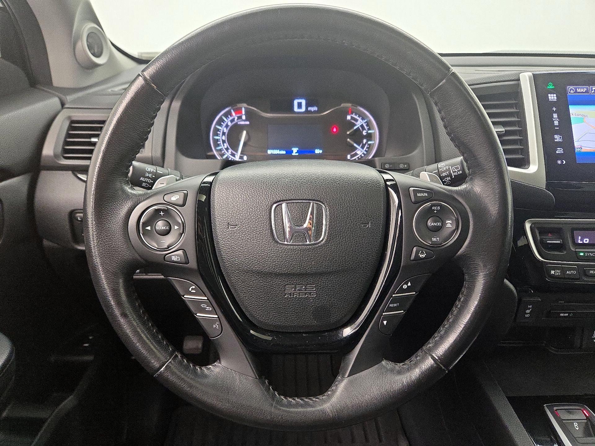 Thumbnail: 2016 Honda Pilot - 10