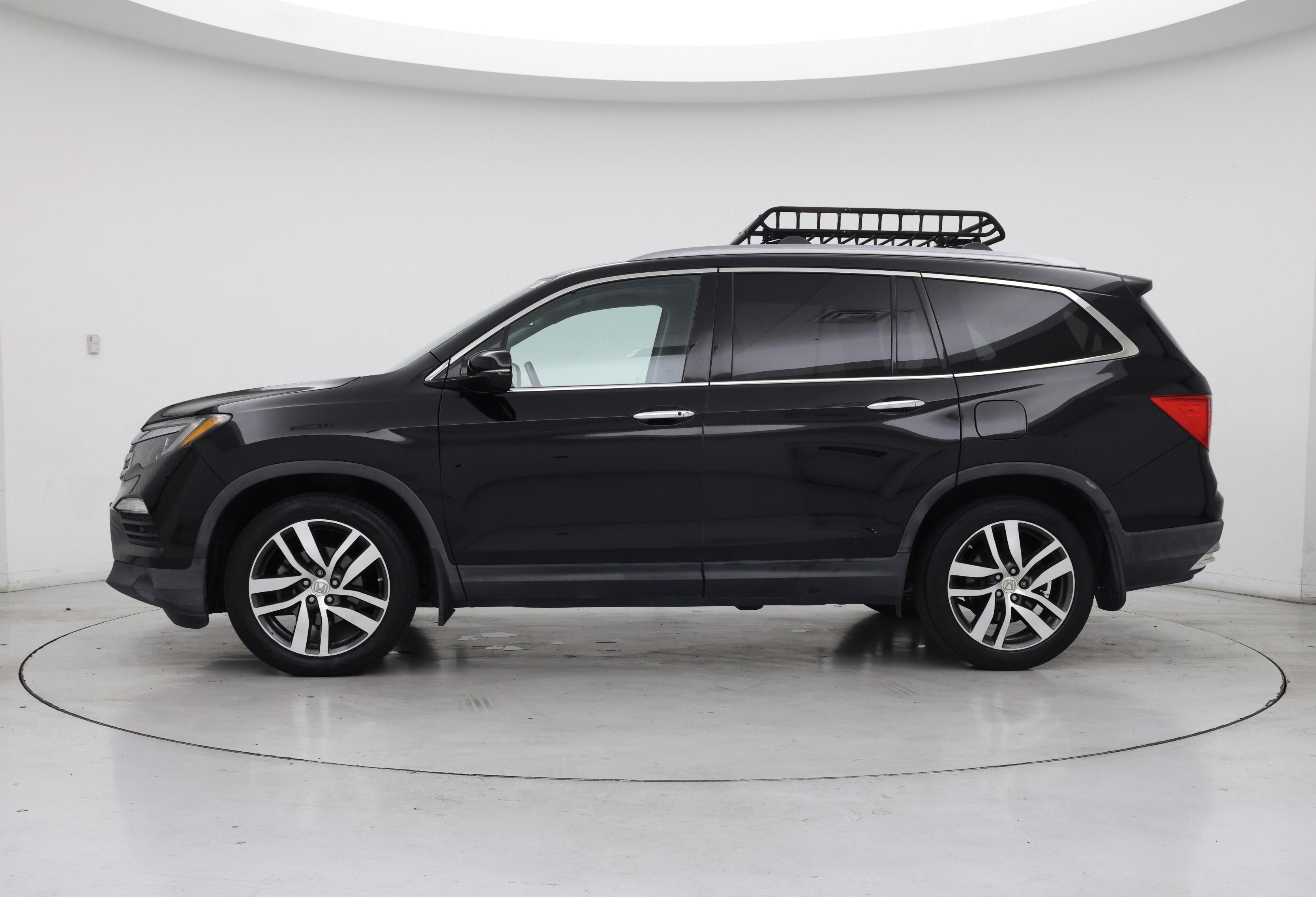 Thumbnail: 2016 Honda Pilot - 3
