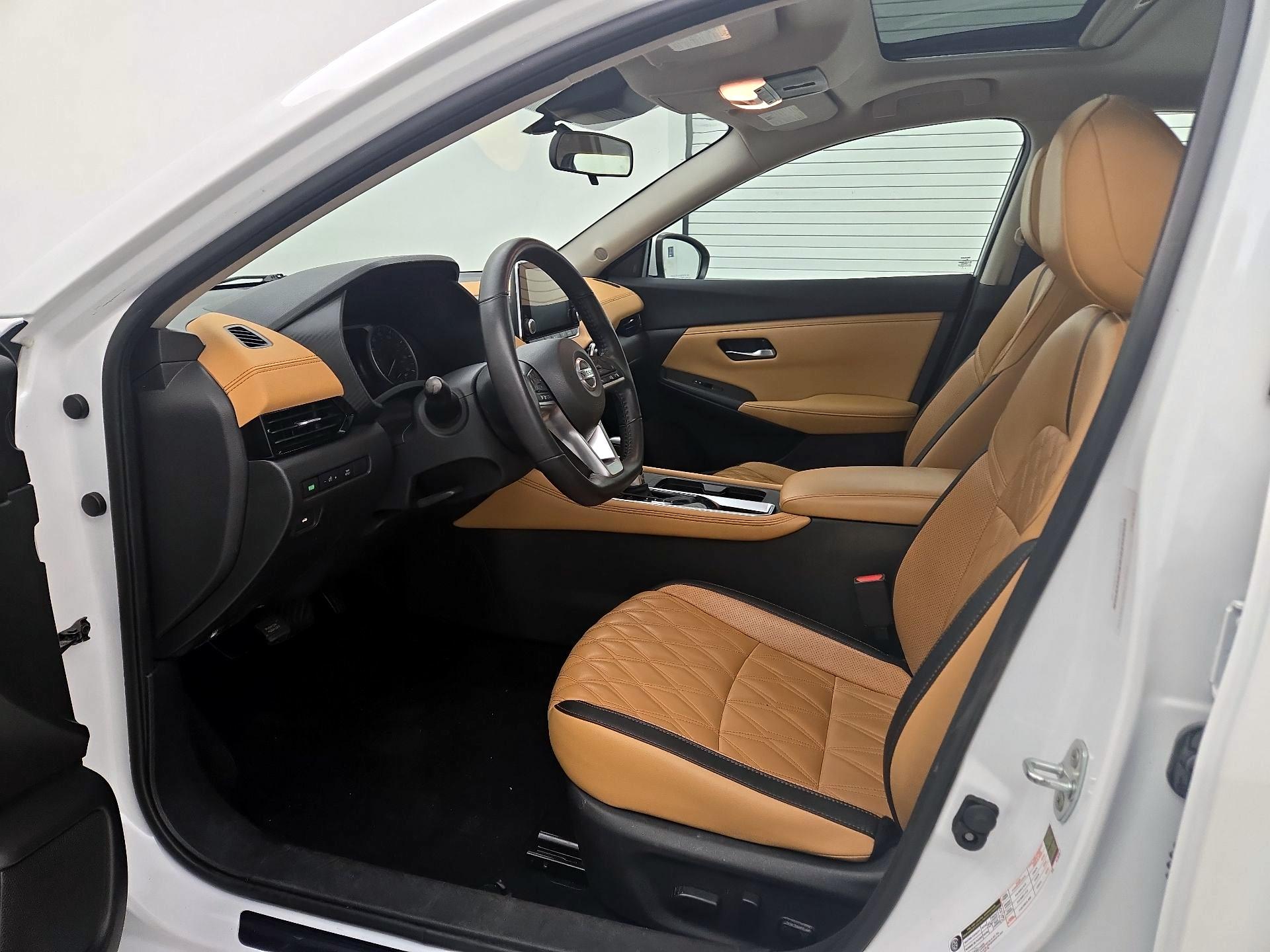 Thumbnail: 2021 Nissan Sentra - 11