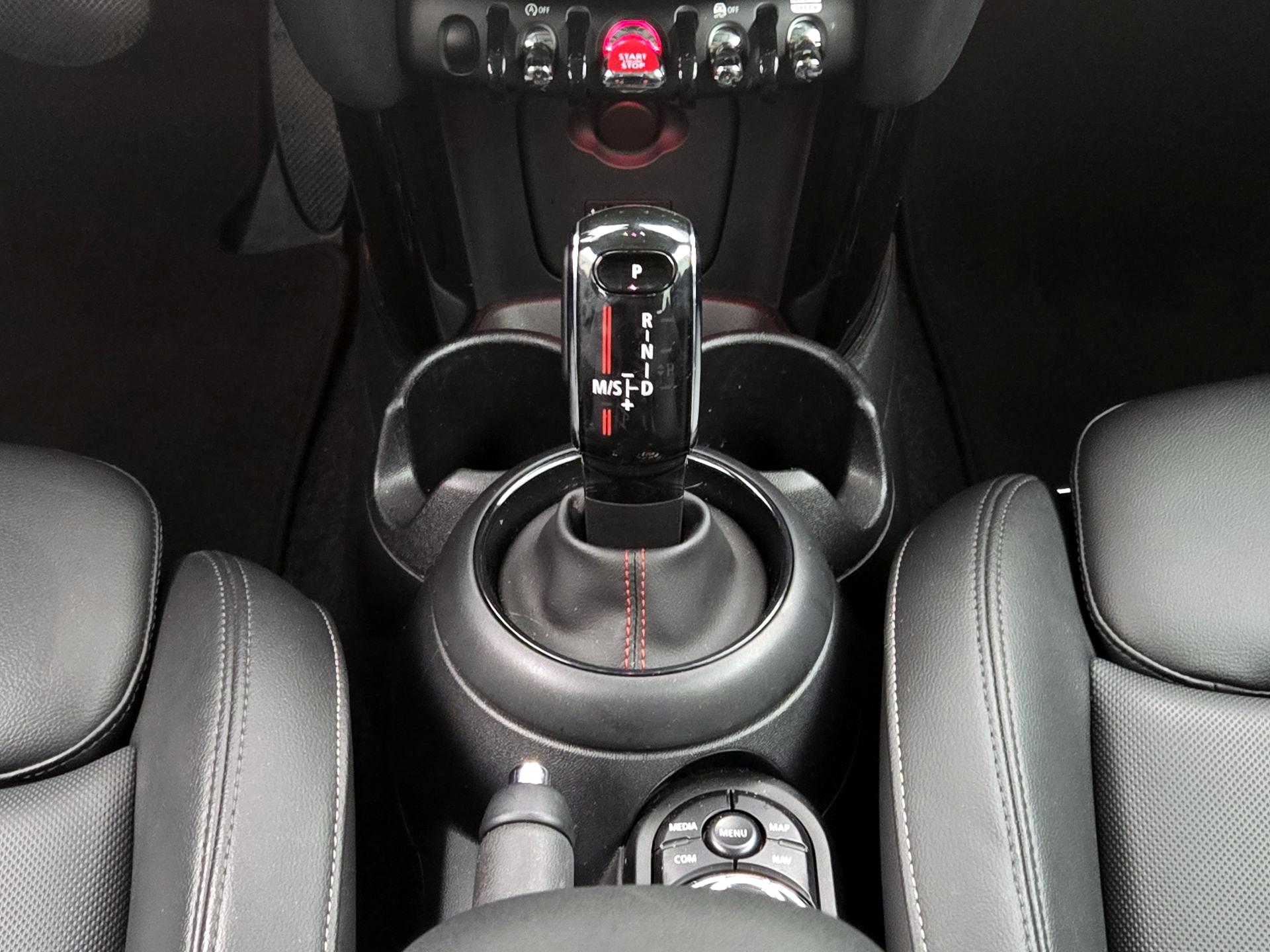 Thumbnail: 2020 MINI Cooper Hardtop - 16