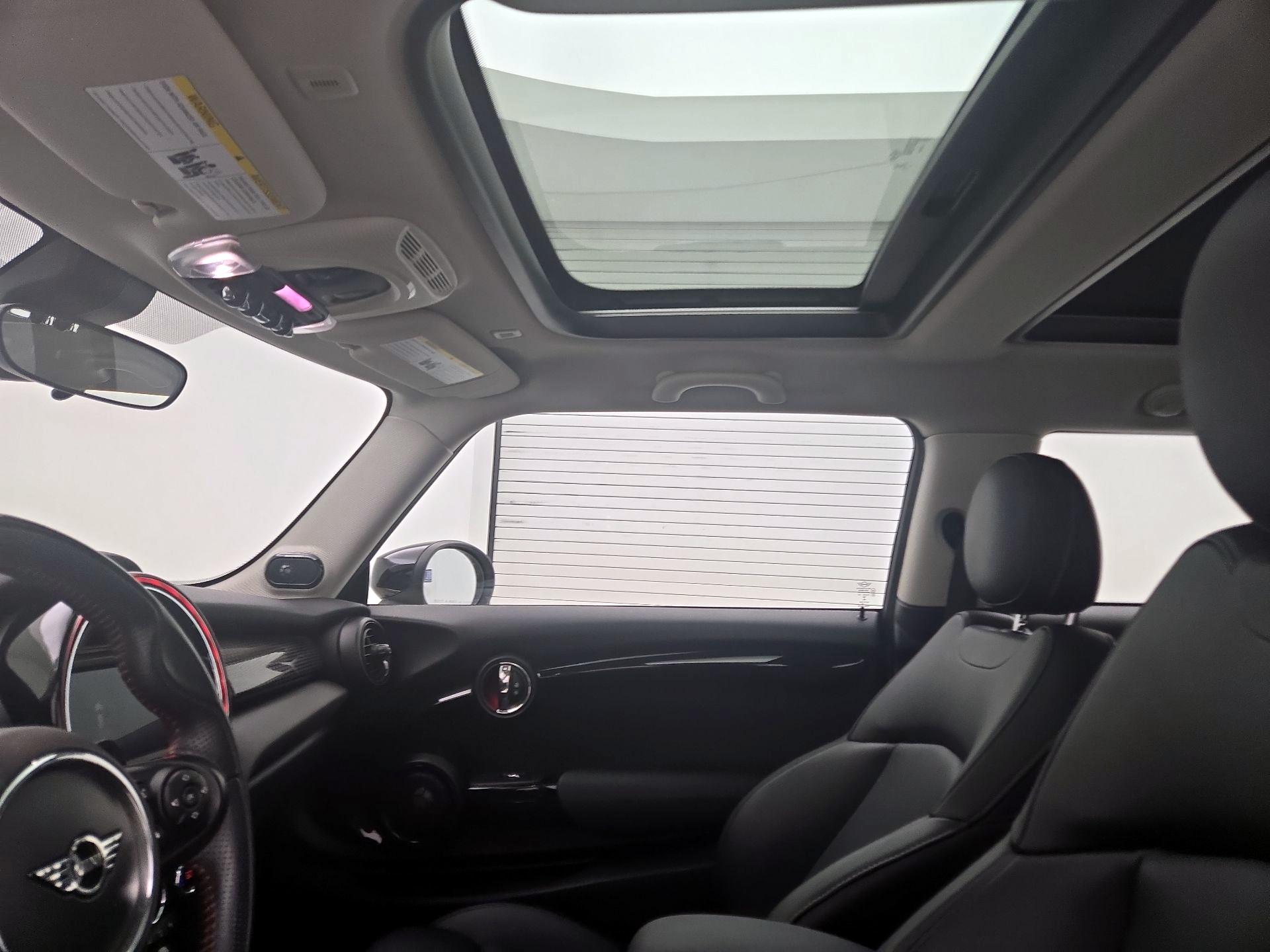 Thumbnail: 2020 MINI Cooper Hardtop - 18