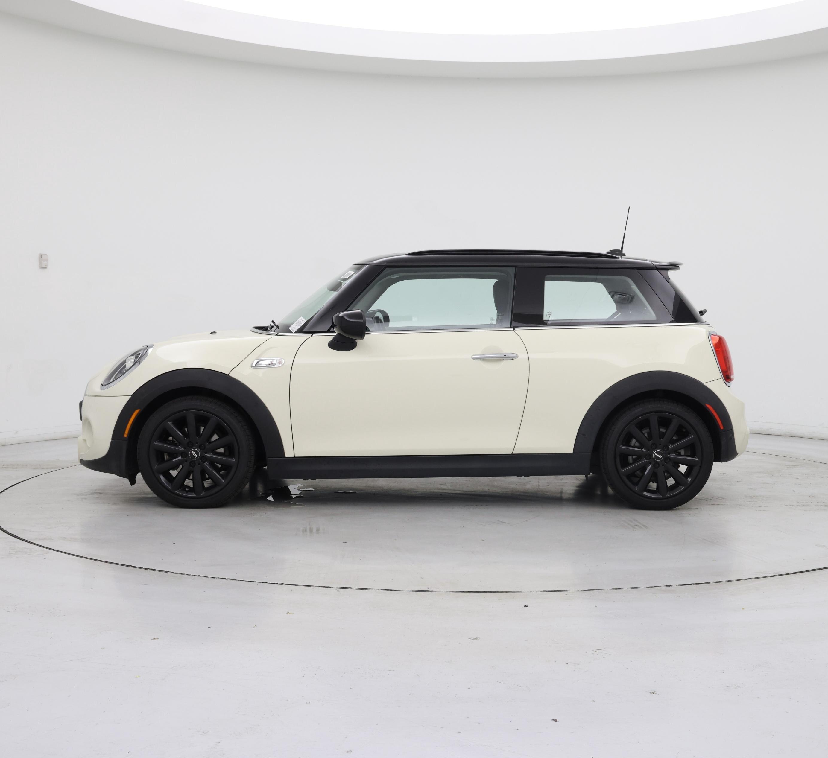 Thumbnail: 2020 MINI Cooper Hardtop - 3