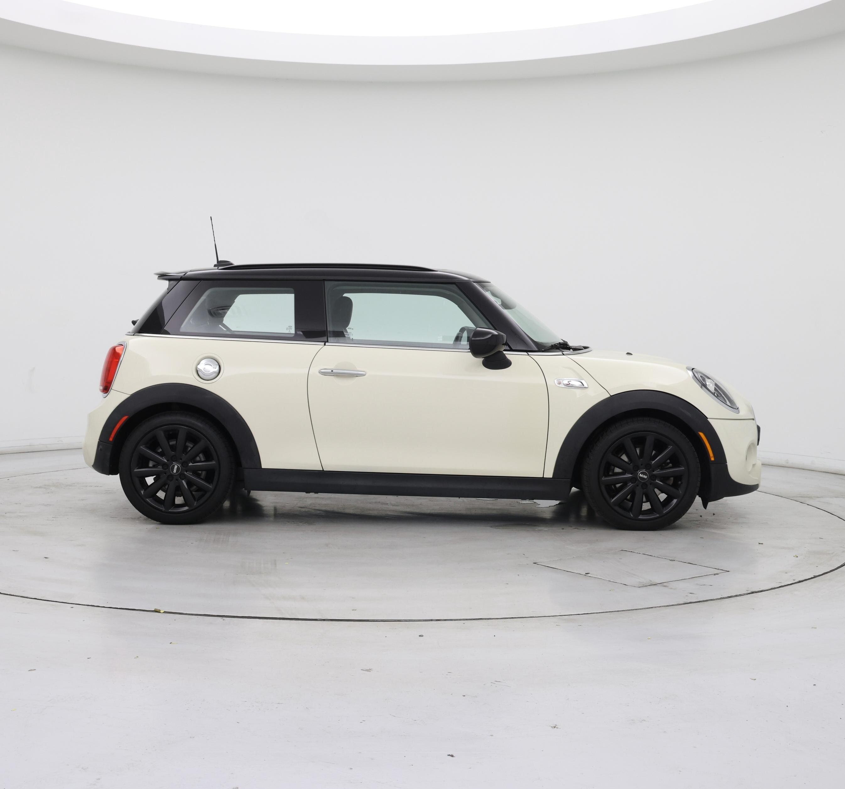 Thumbnail: 2020 MINI Cooper Hardtop - 7