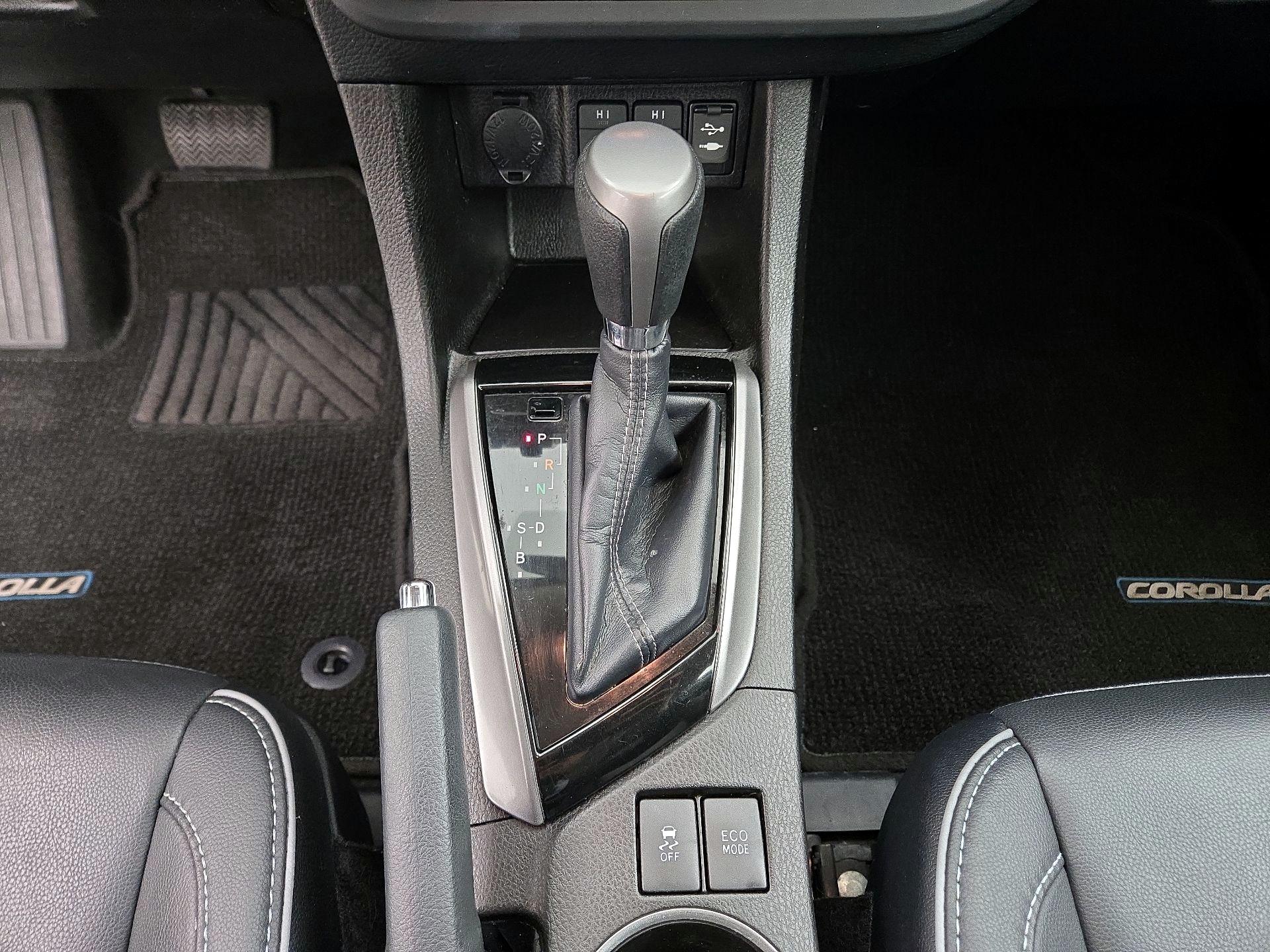 Thumbnail: 2014 Toyota Corolla - 18
