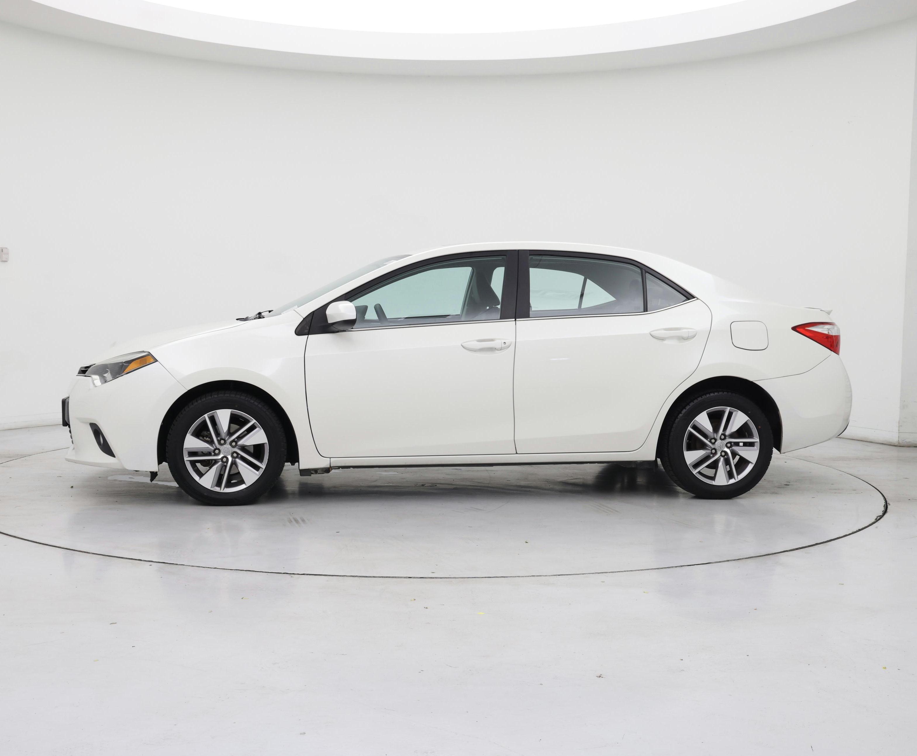 Thumbnail: 2014 Toyota Corolla - 3