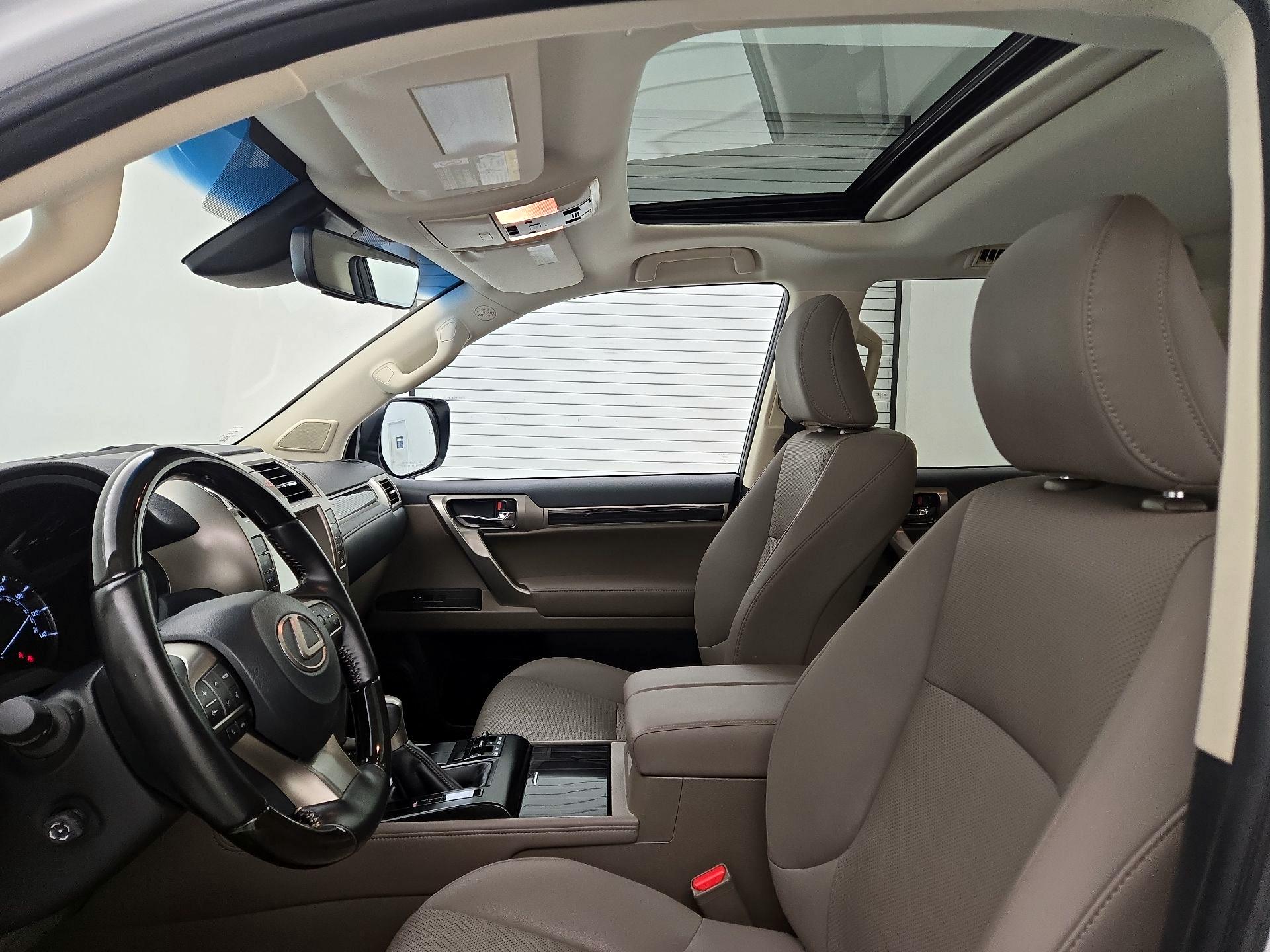 Thumbnail: 2021 Lexus GX - 19