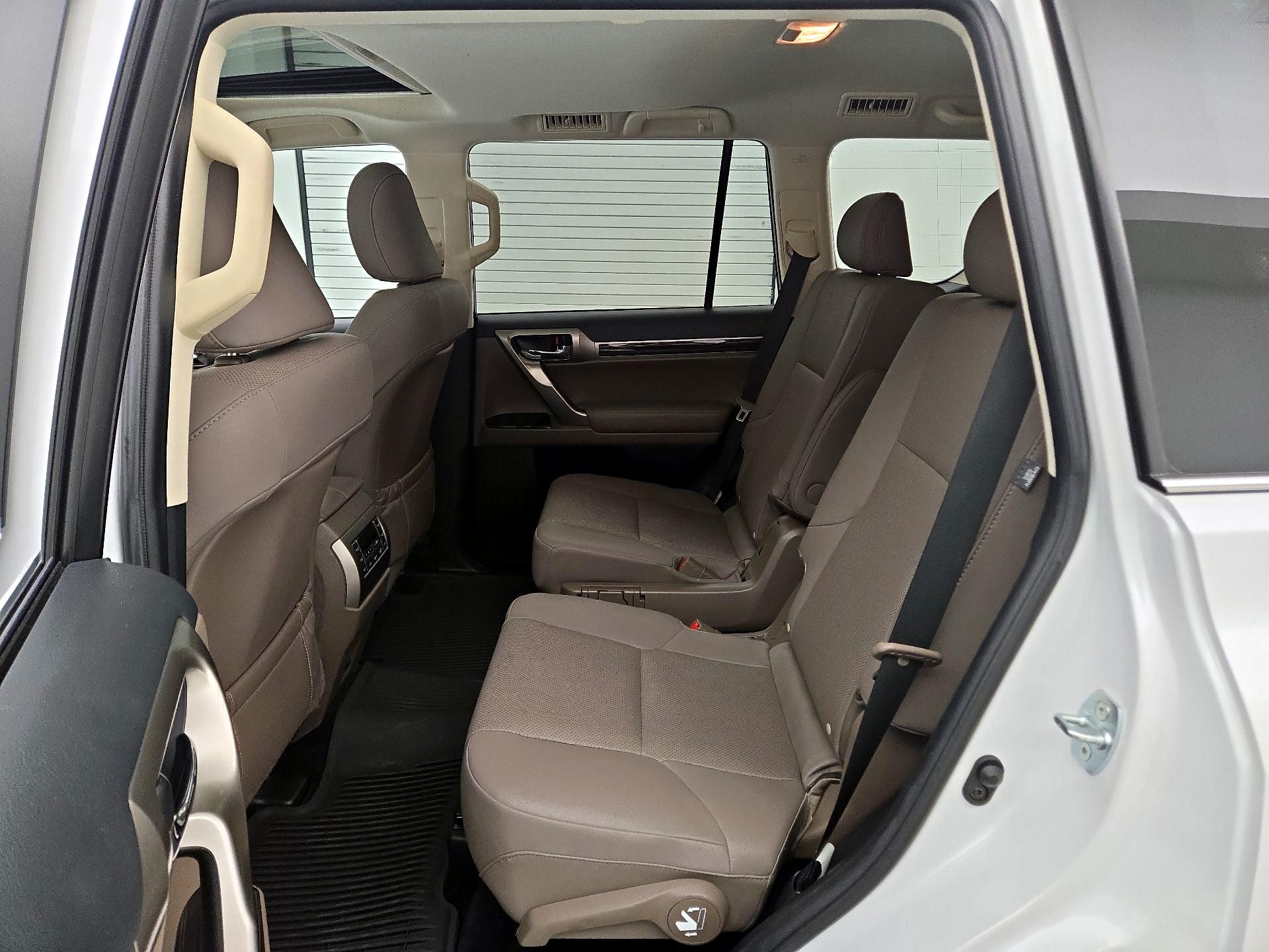 Thumbnail: 2021 Lexus GX - 20