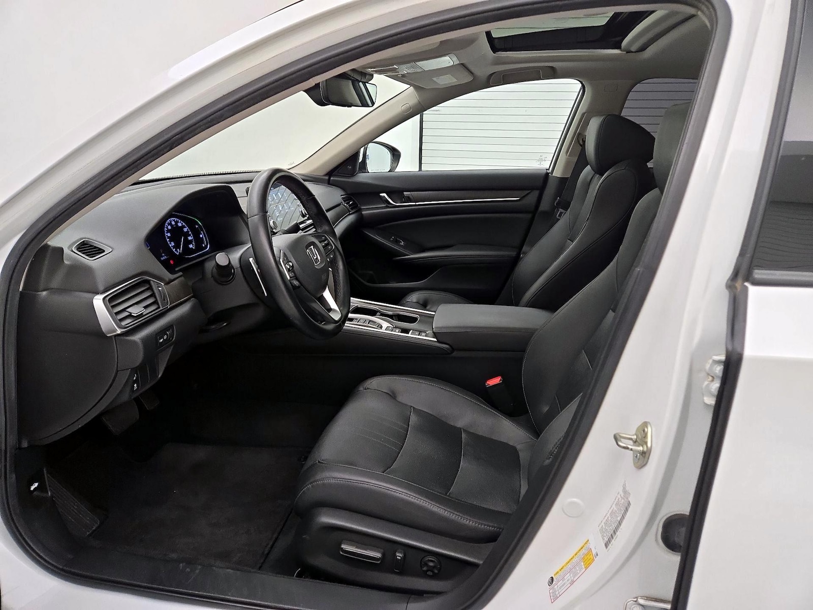 2019 Honda Accord Hybrid EX-L - Photo 12