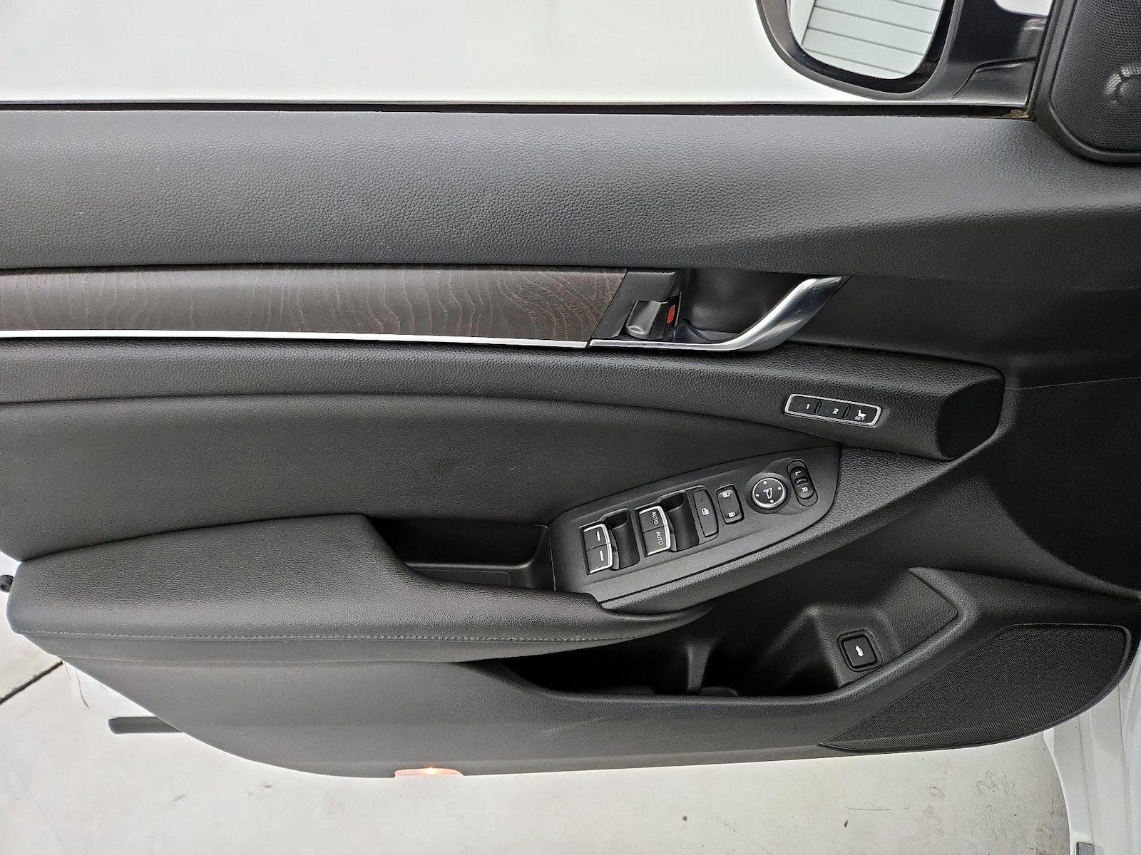 2019 Honda Accord Hybrid EX-L - Photo 13