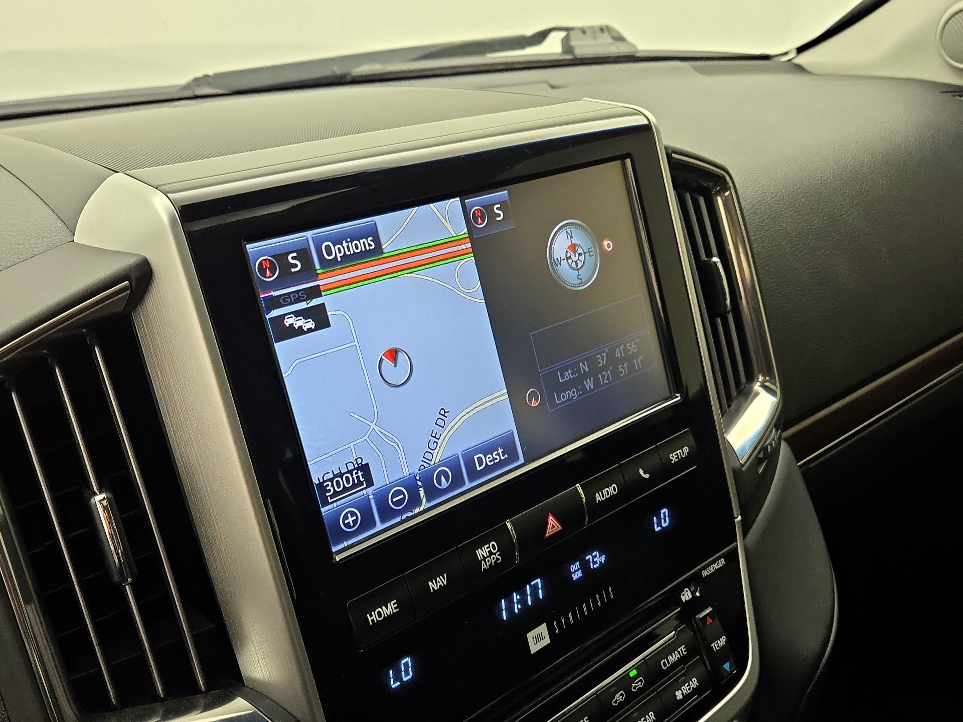 Thumbnail: 2016 Toyota Land Cruiser - 16
