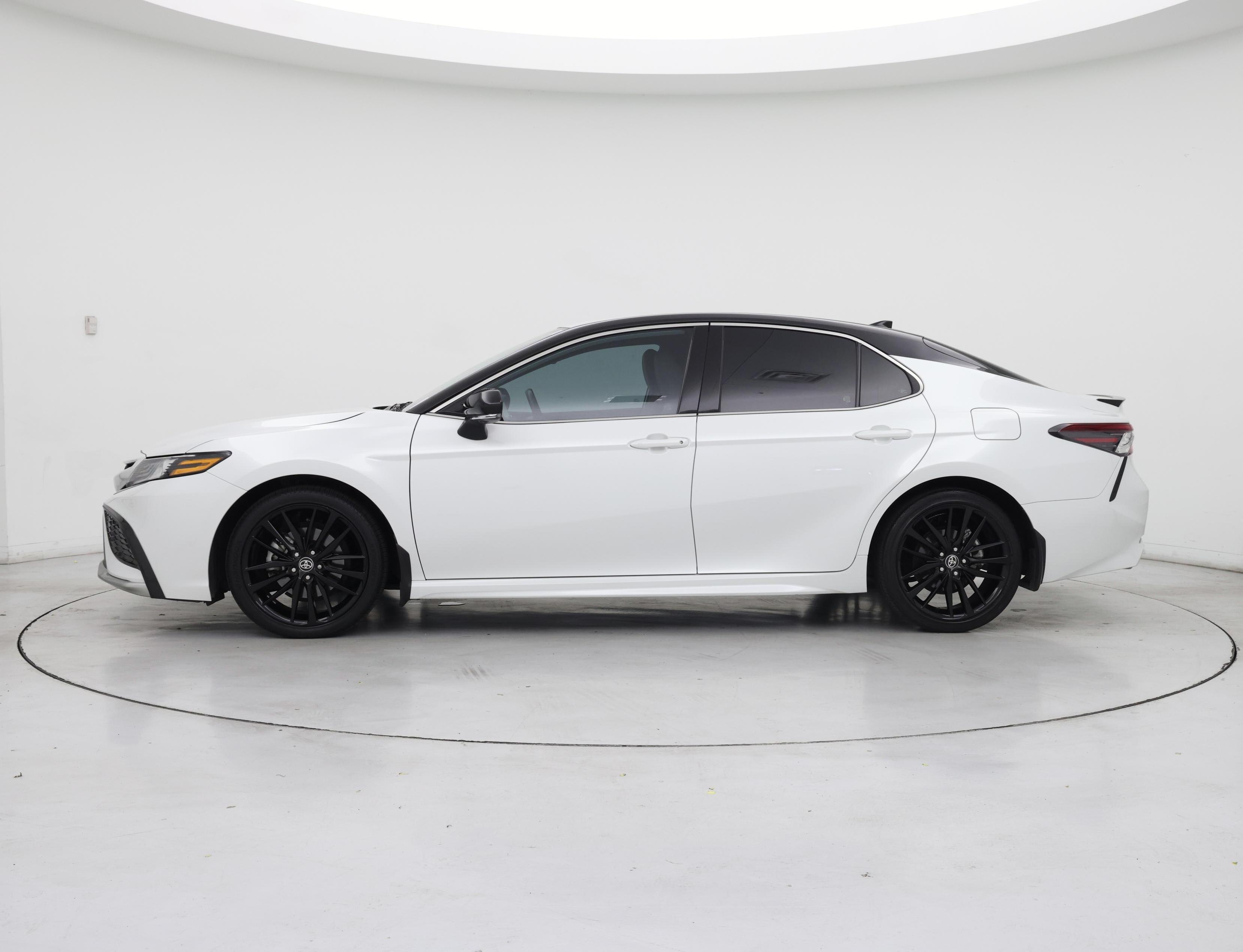 Thumbnail: 2023 Toyota Camry - 3