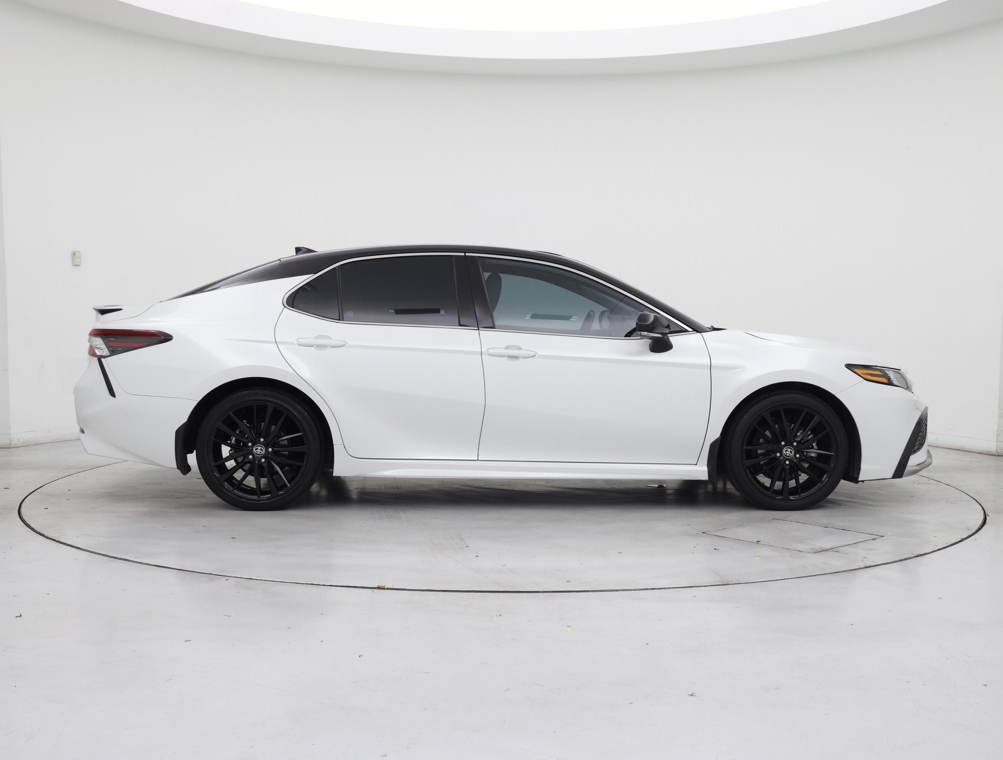 Thumbnail: 2023 Toyota Camry - 7