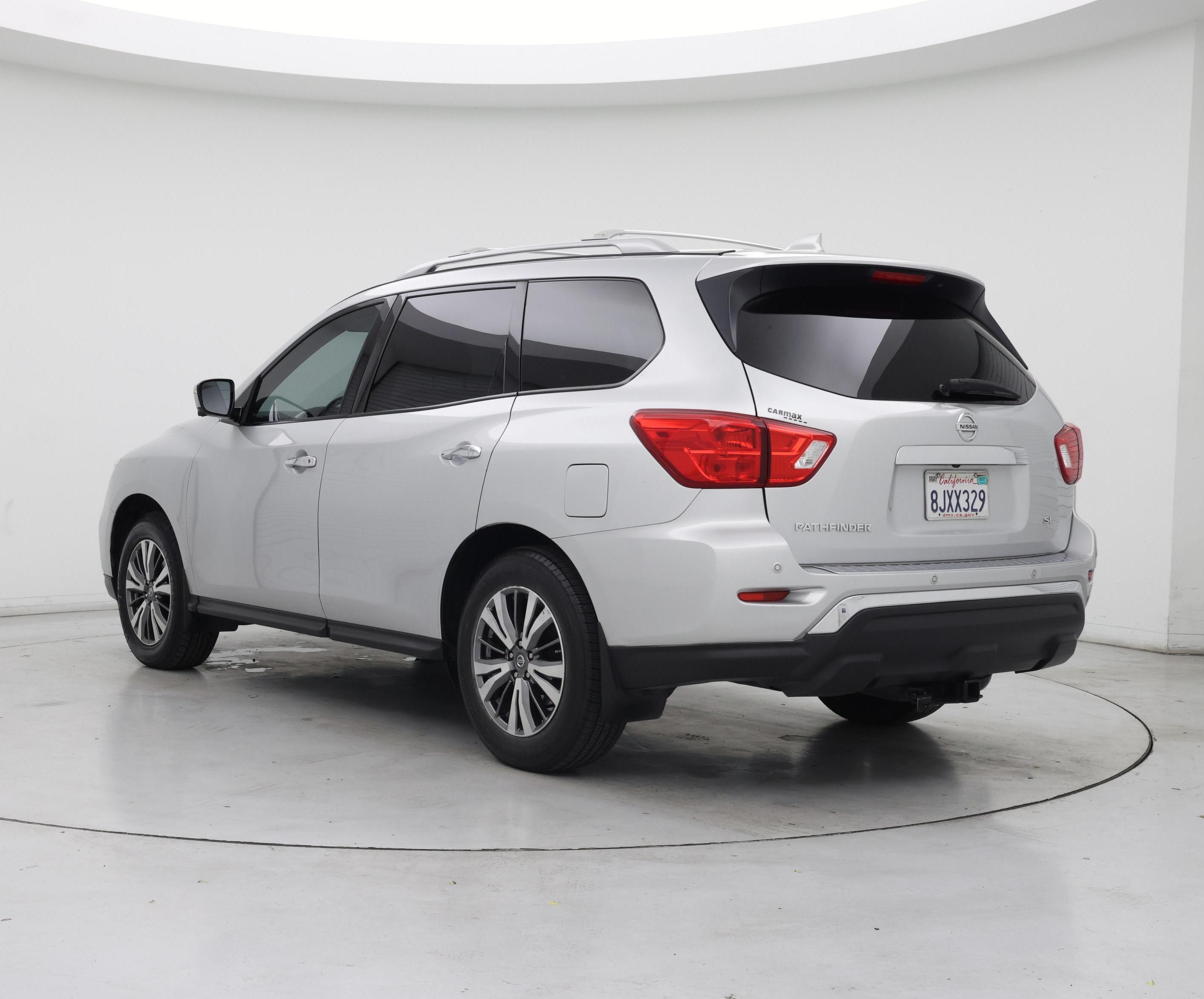 Thumbnail: 2019 Nissan Pathfinder - 2