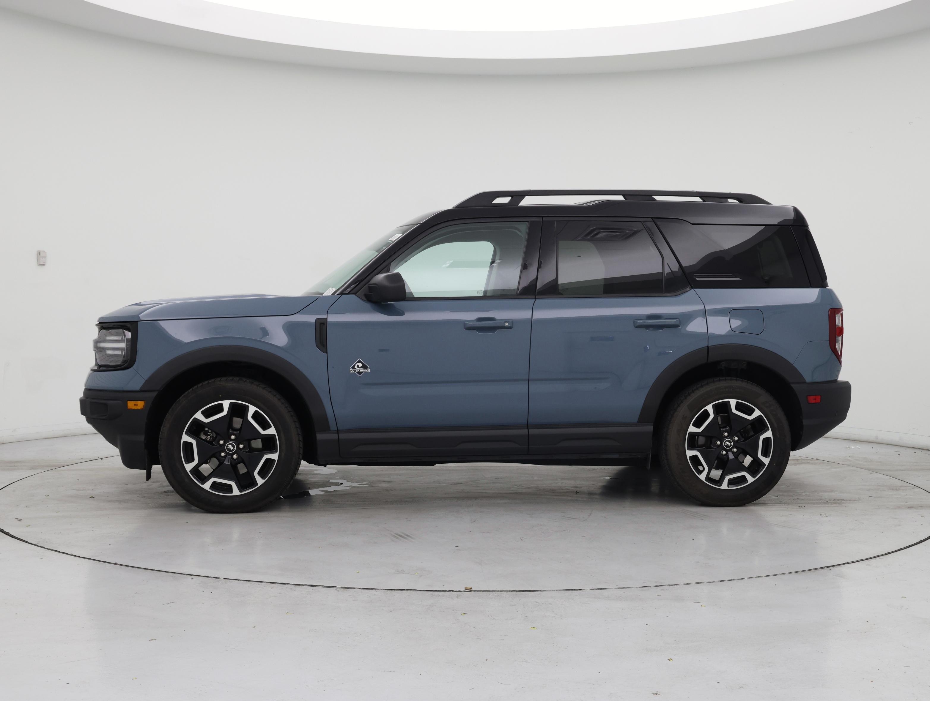 Thumbnail: 2022 Ford Bronco Sport - 3