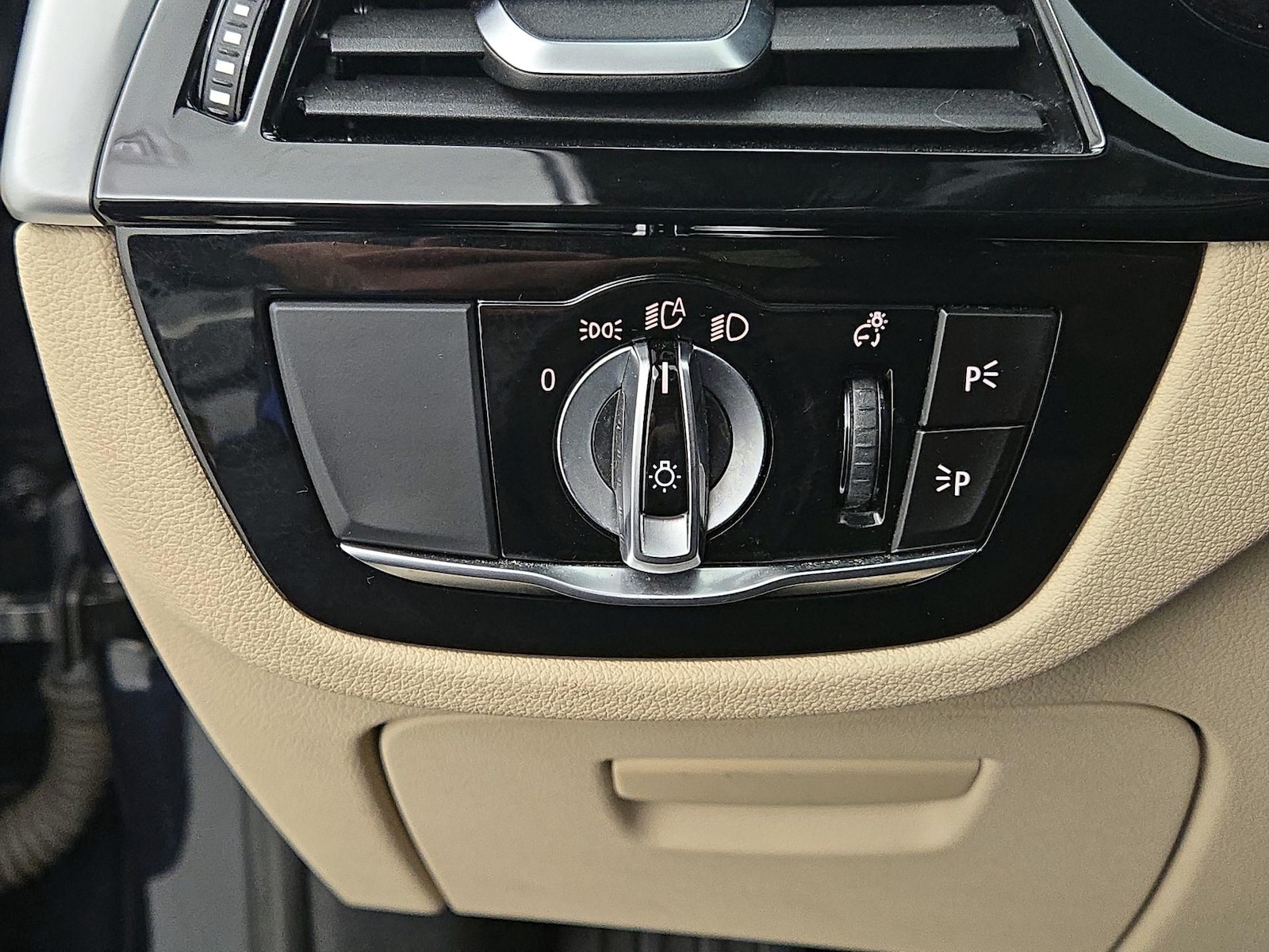 2020 BMW 5 Series 530i - Photo 14