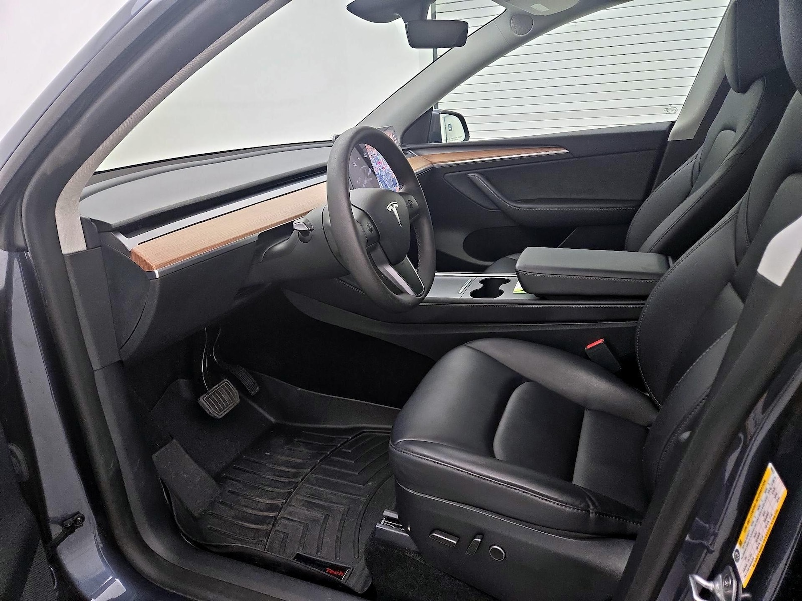 2023 Tesla Model Y Long Range - Photo 12
