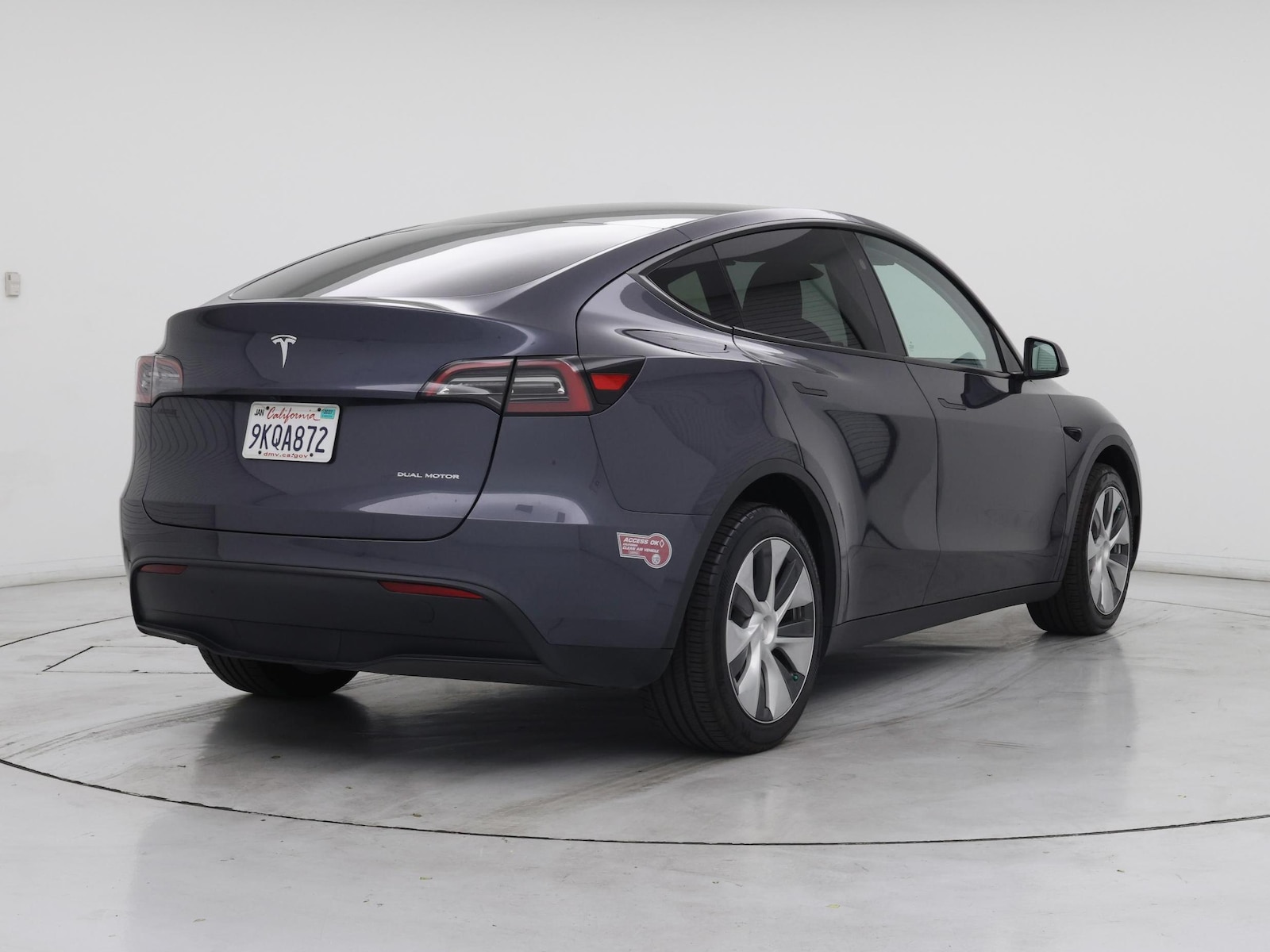 2023 Tesla Model Y Long Range - Photo 9