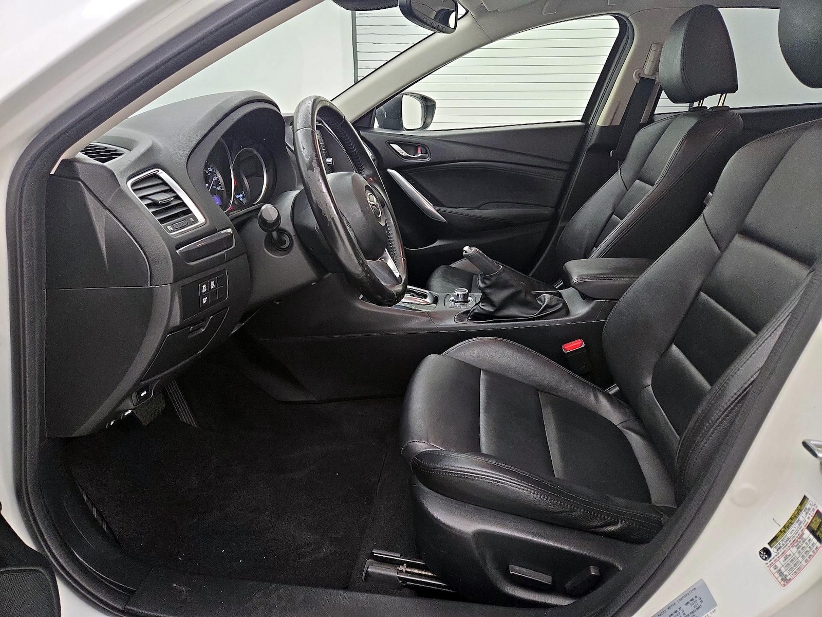 Power Seat(s) & Side Airbags