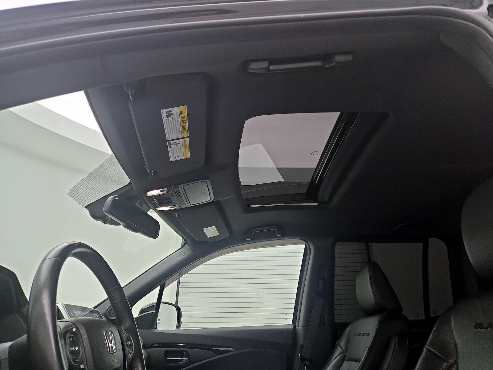 Sunroof(s) & Overhead Airbags