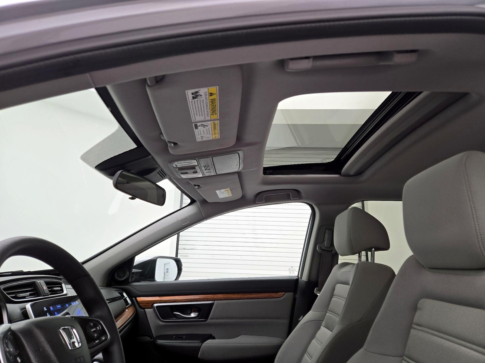 Sunroof(s) & Overhead Airbags