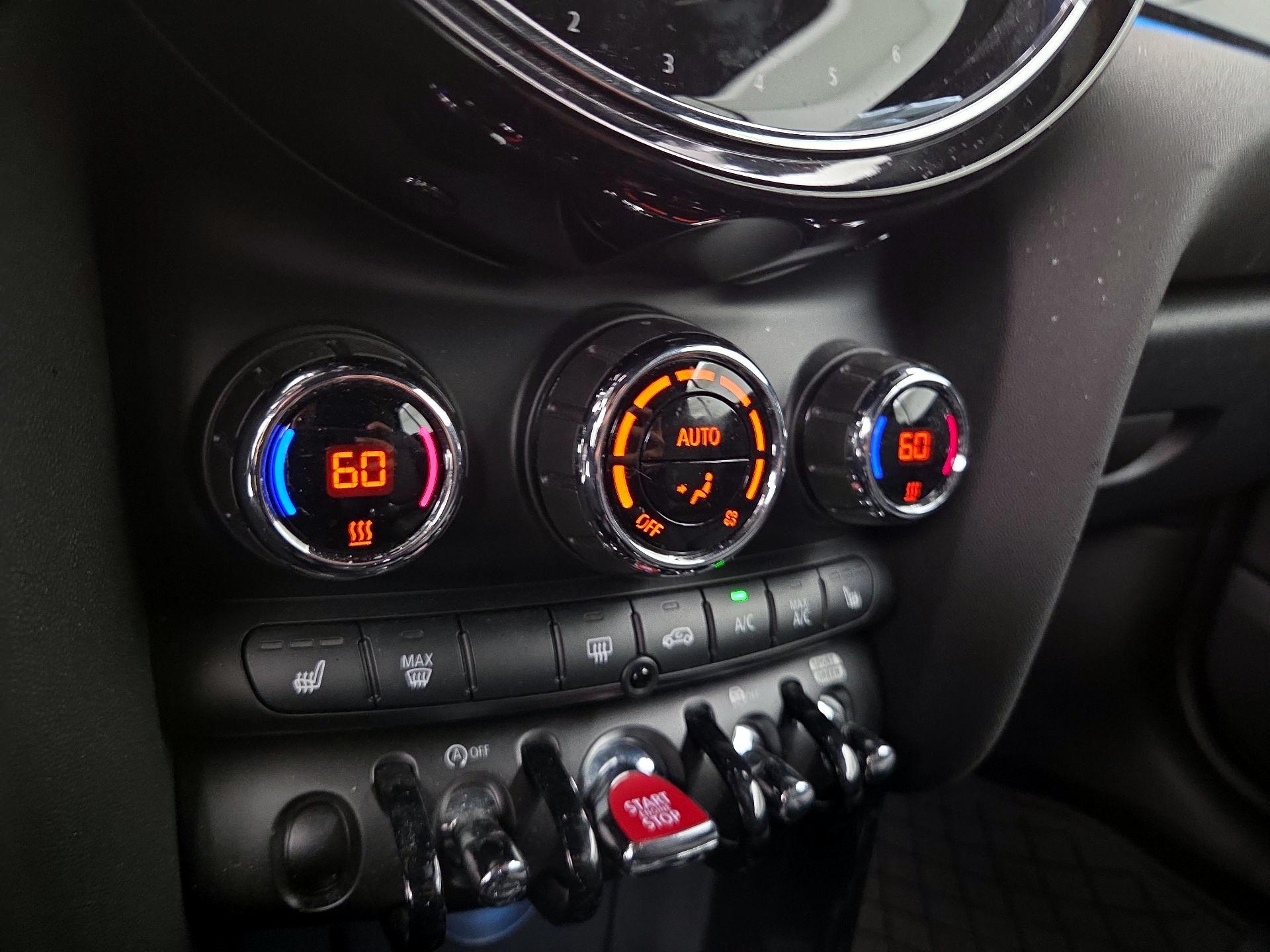 Thumbnail: 2022 MINI Cooper - 17