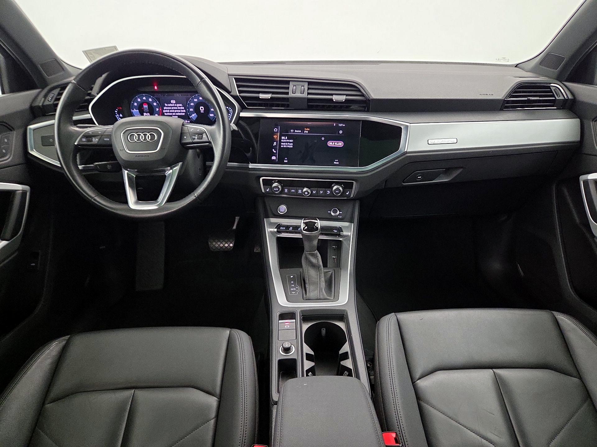 Thumbnail: 2020 Audi Q3 - 9