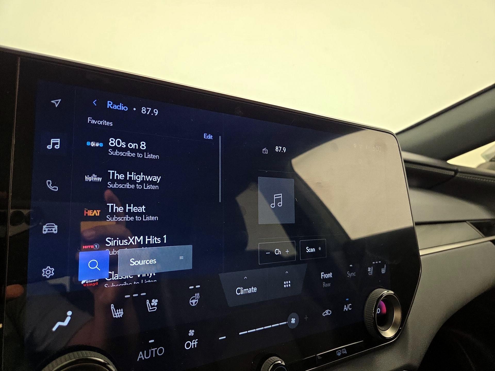 Thumbnail: 2025 Lexus RX - 15