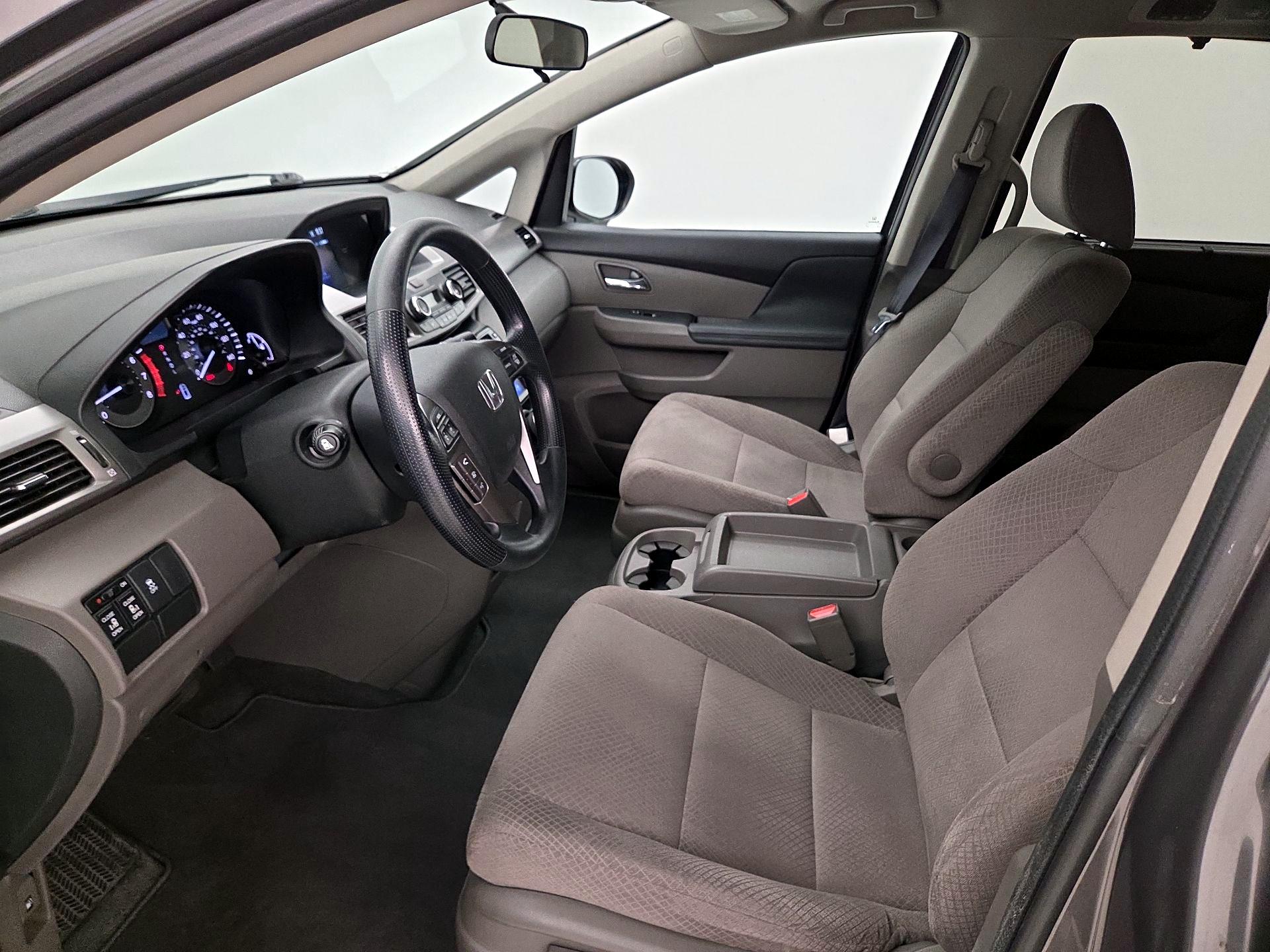 Thumbnail: 2016 Honda Odyssey - 11