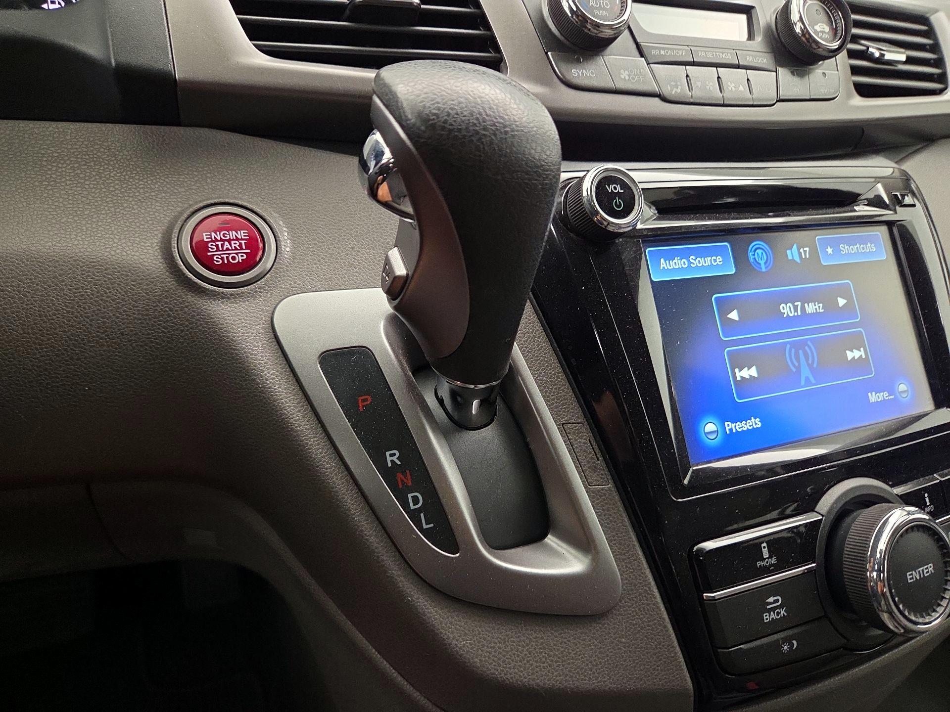 Thumbnail: 2016 Honda Odyssey - 17