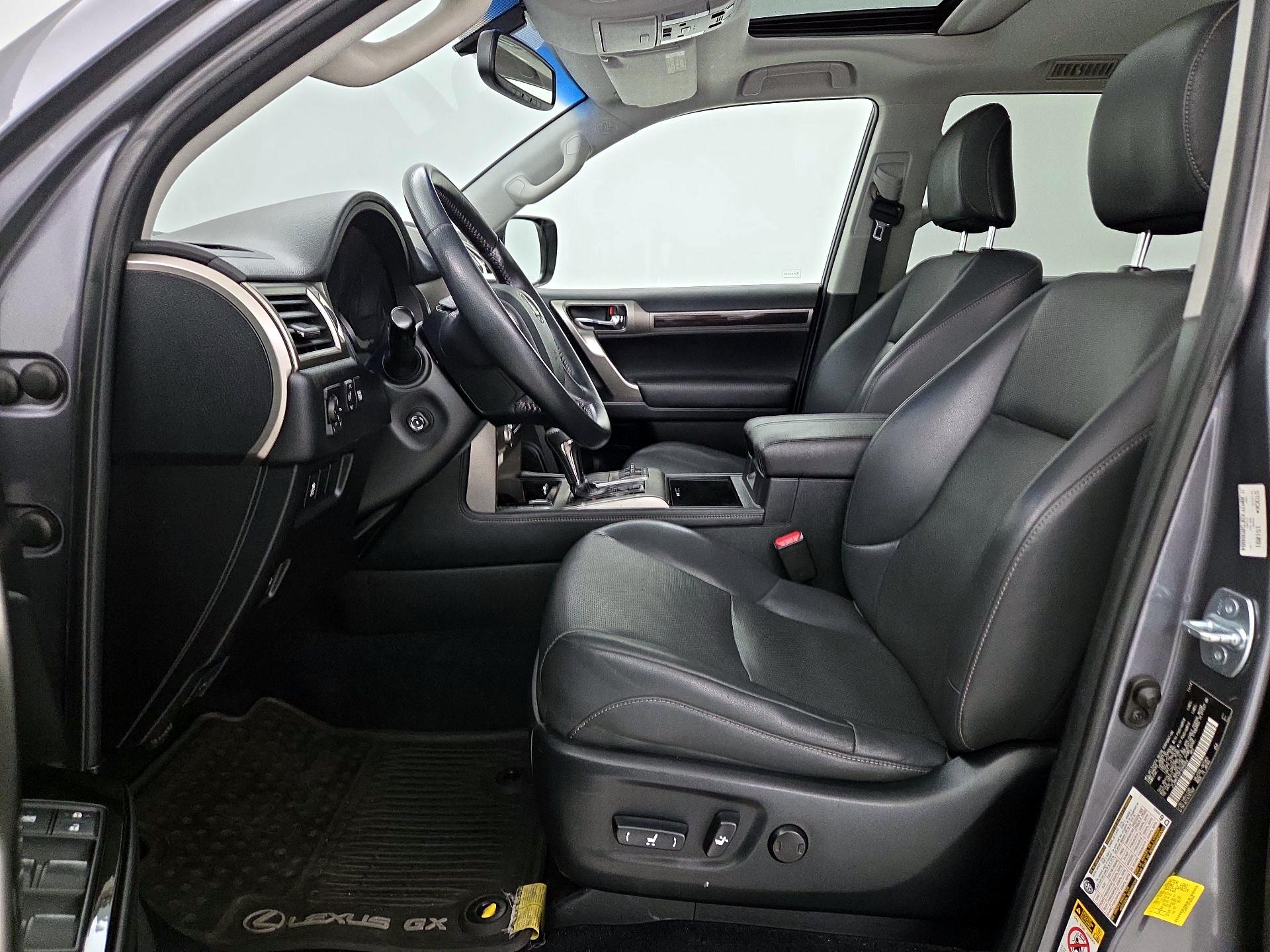 Thumbnail: 2015 Lexus GX - 11