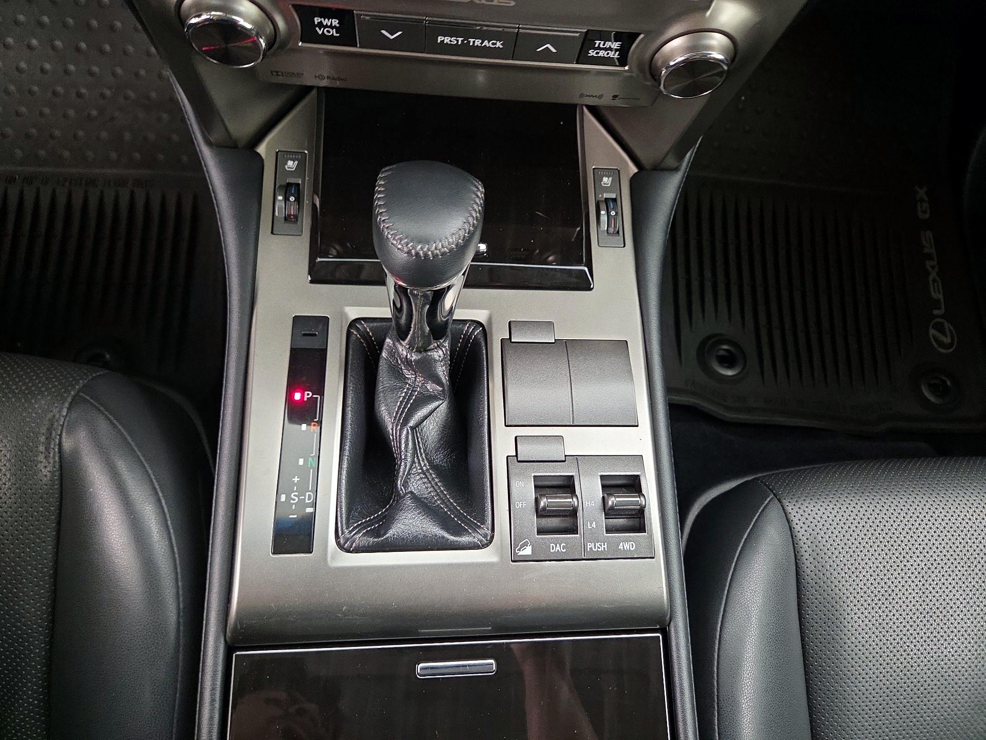 Thumbnail: 2015 Lexus GX - 18