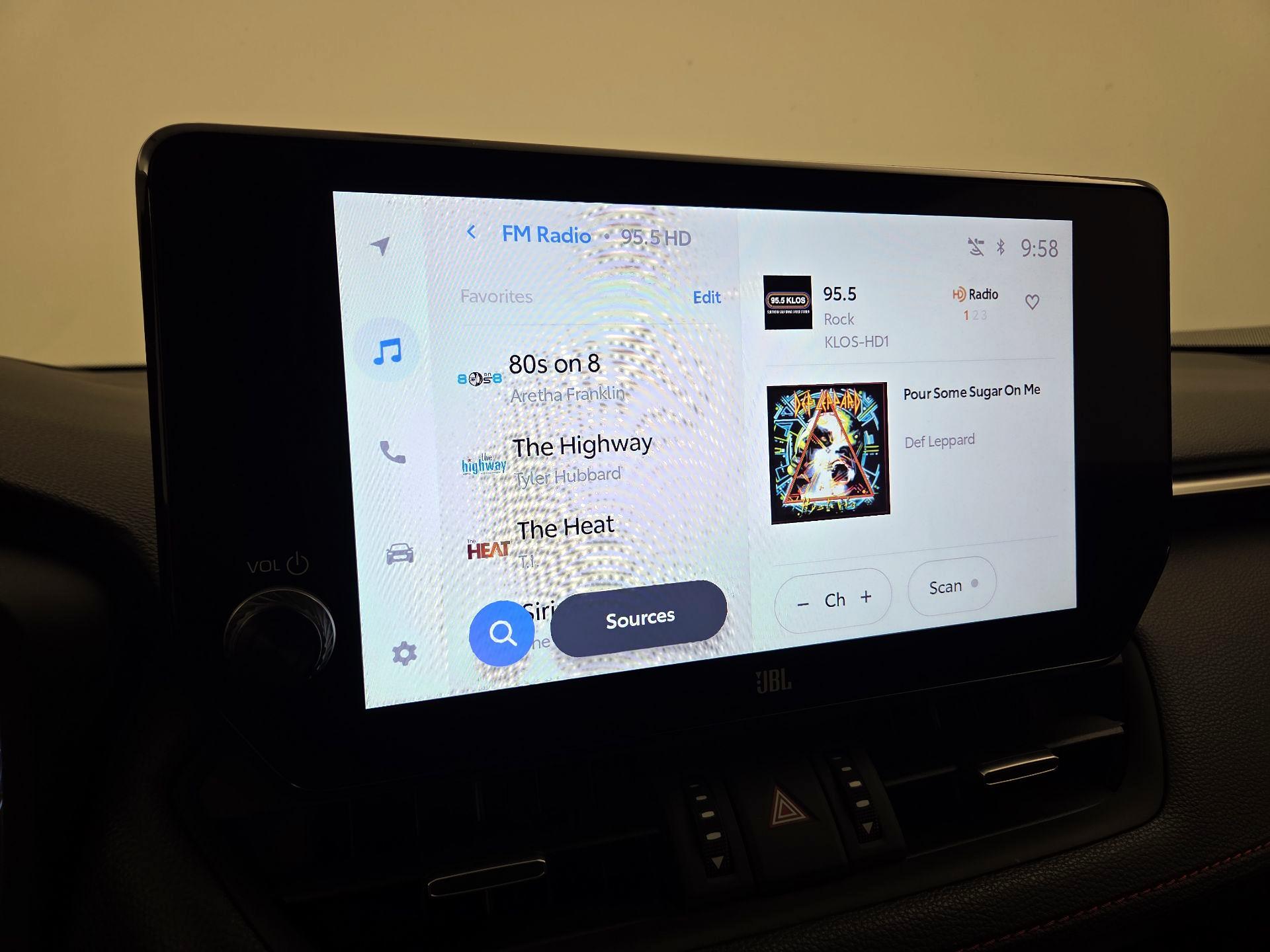 Thumbnail: 2023 Toyota RAV4 - 15