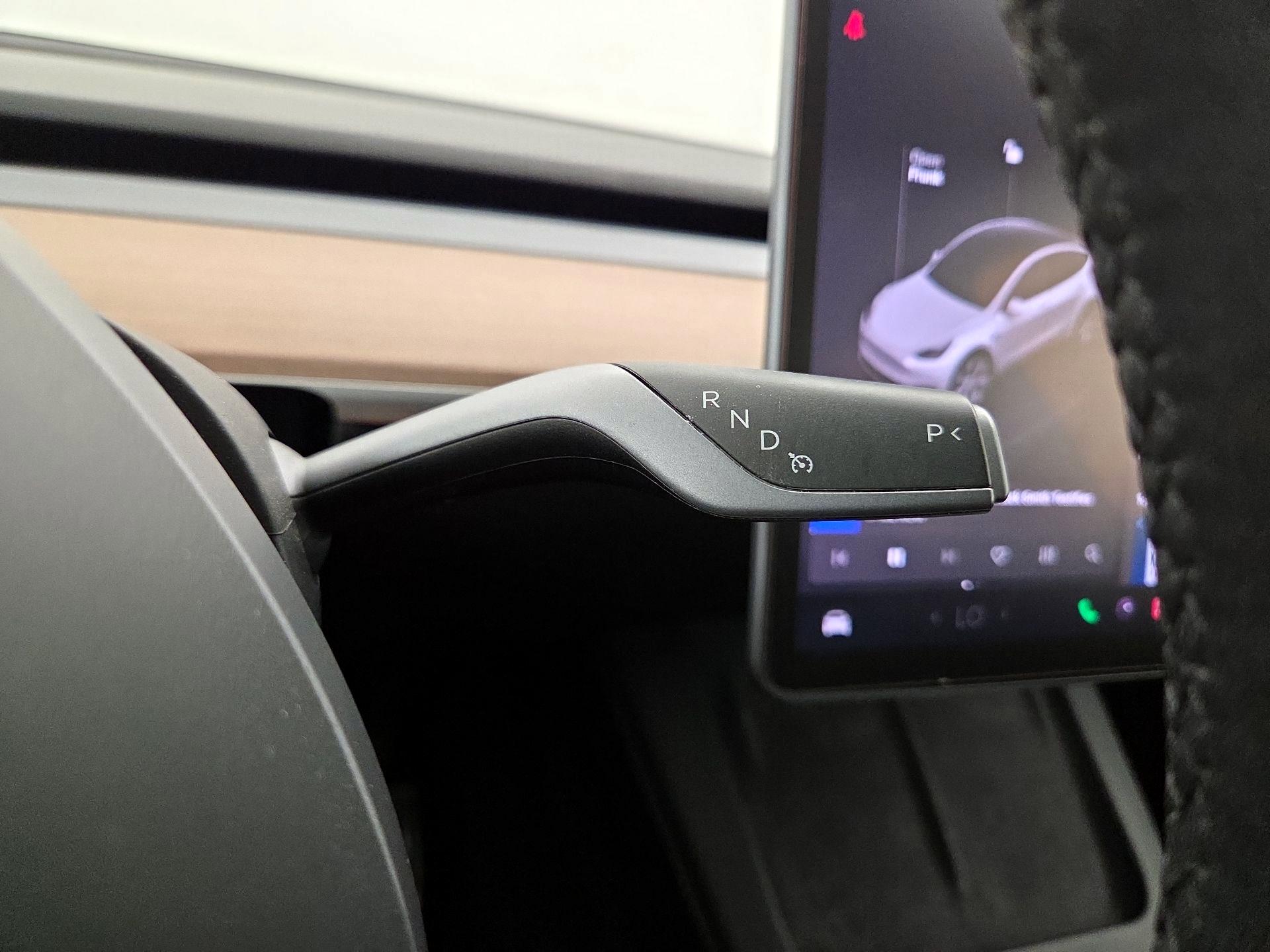 Thumbnail: 2022 Tesla Model Y - 17