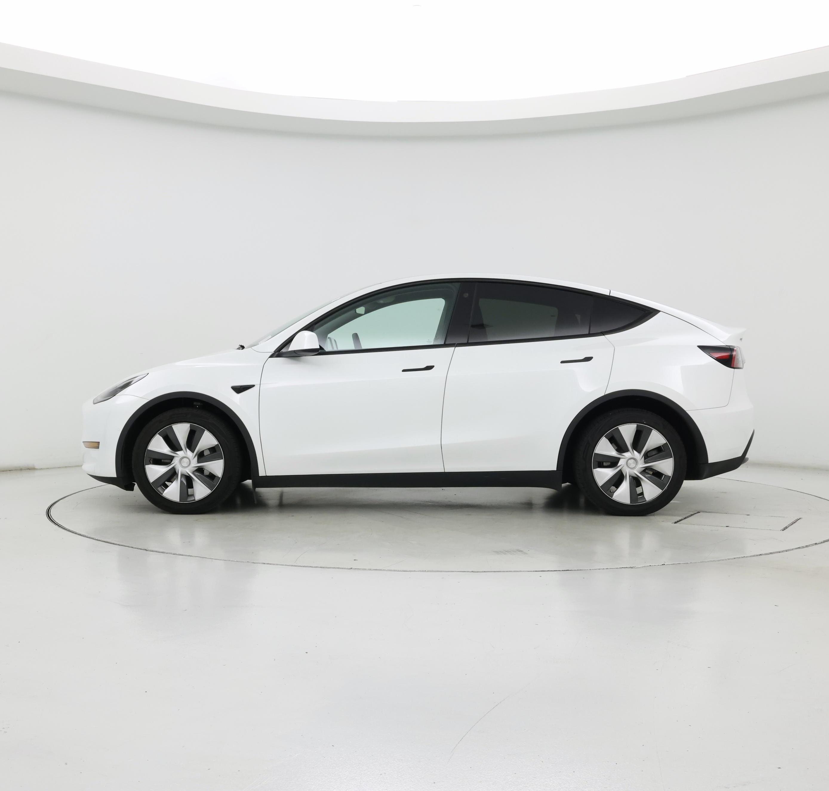 Thumbnail: 2022 Tesla Model Y - 3