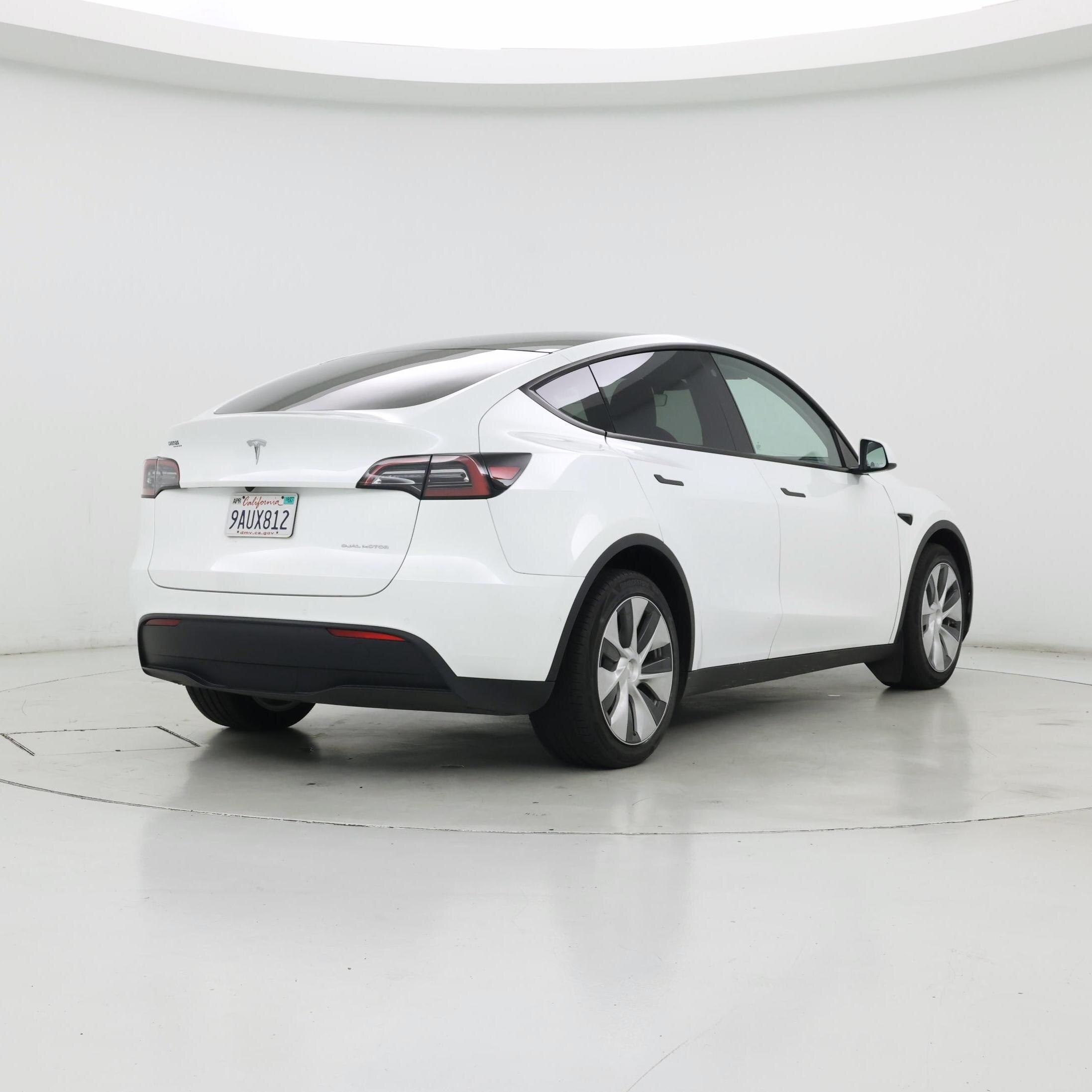 Thumbnail: 2022 Tesla Model Y - 8