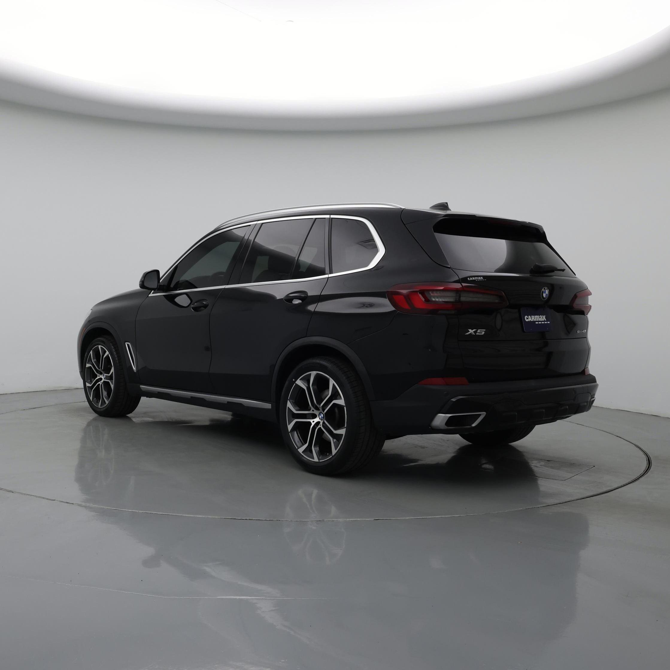Thumbnail: 2021 BMW X5 - 2