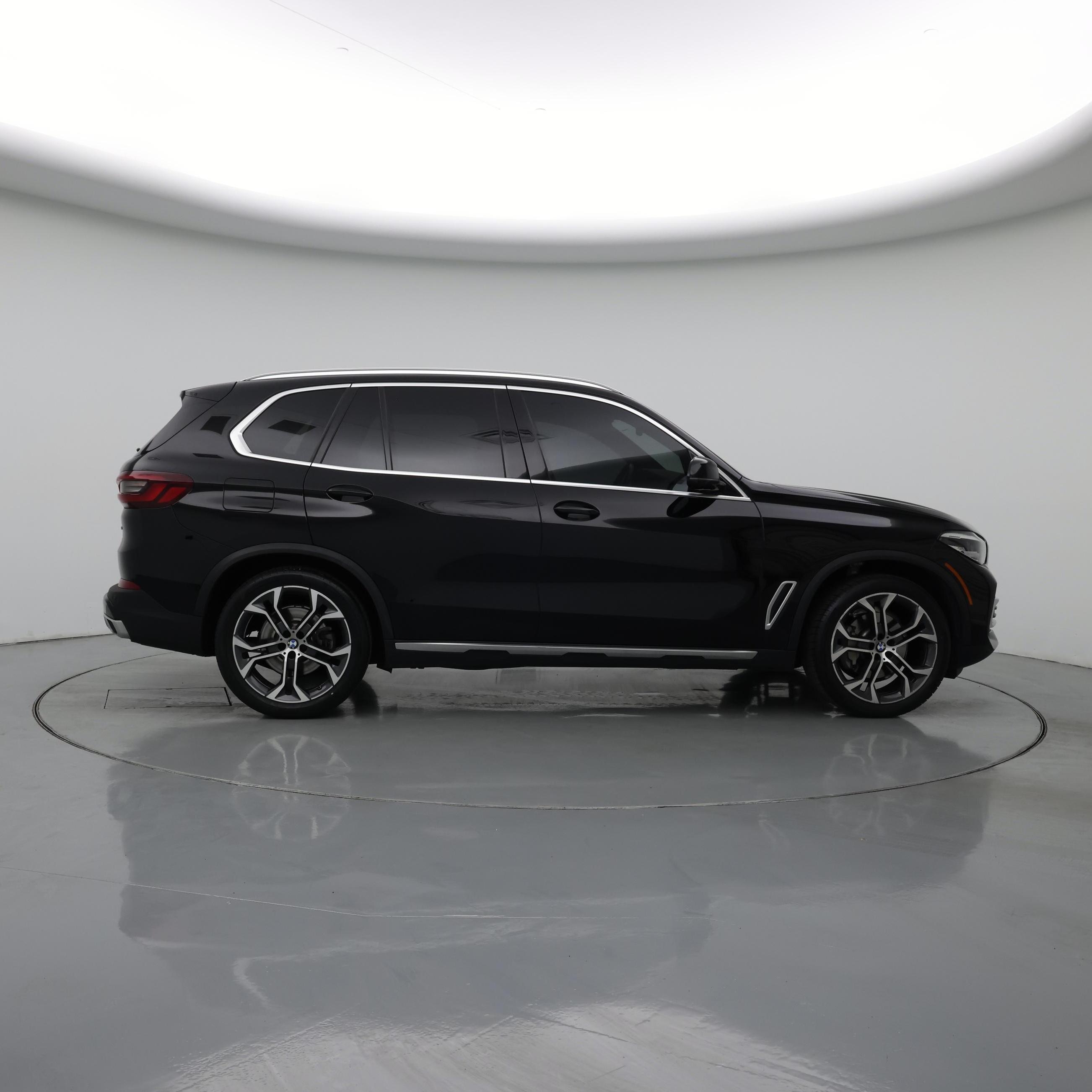 Thumbnail: 2021 BMW X5 - 7