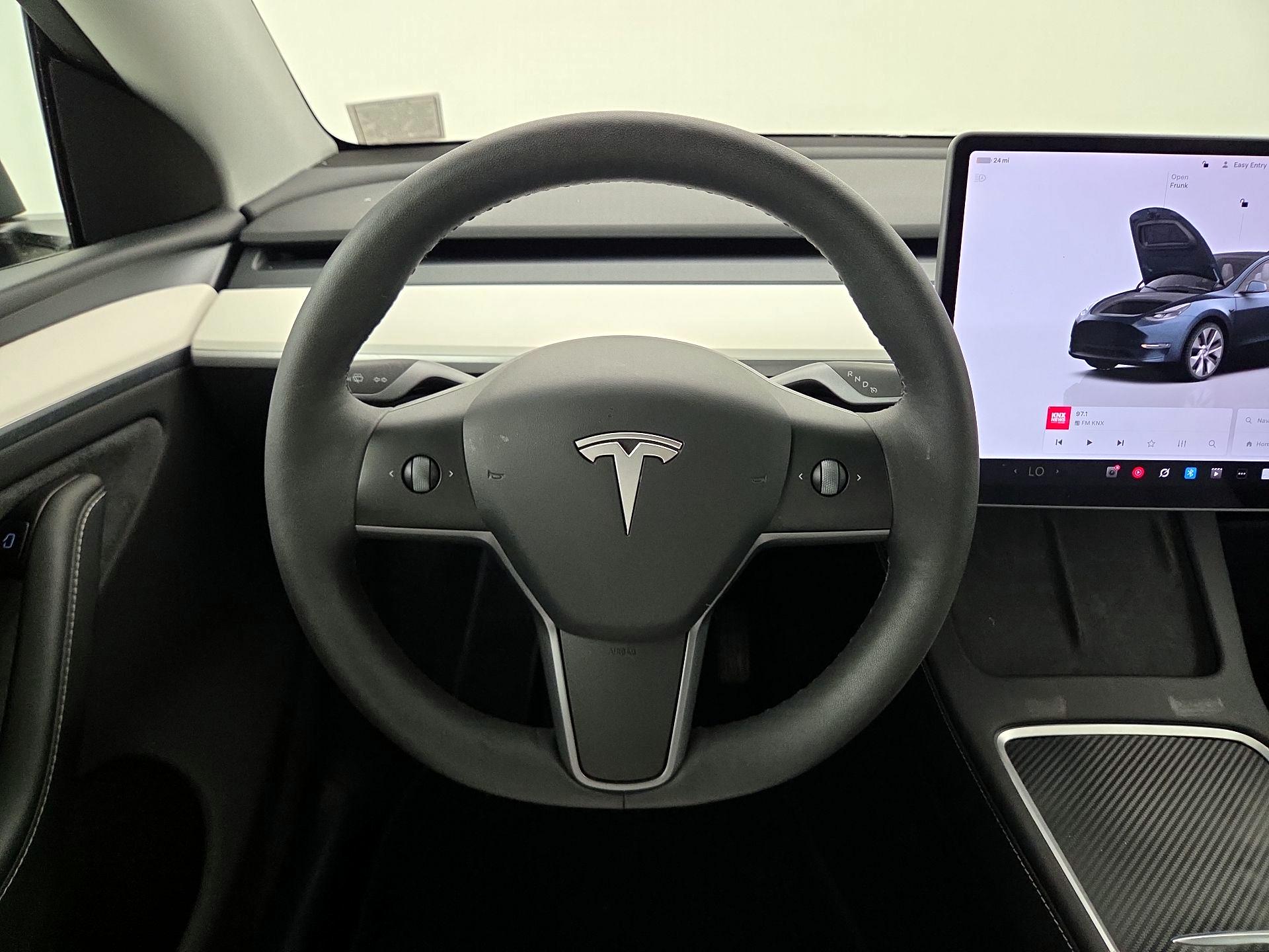 Thumbnail: 2024 Tesla Model Y - 10