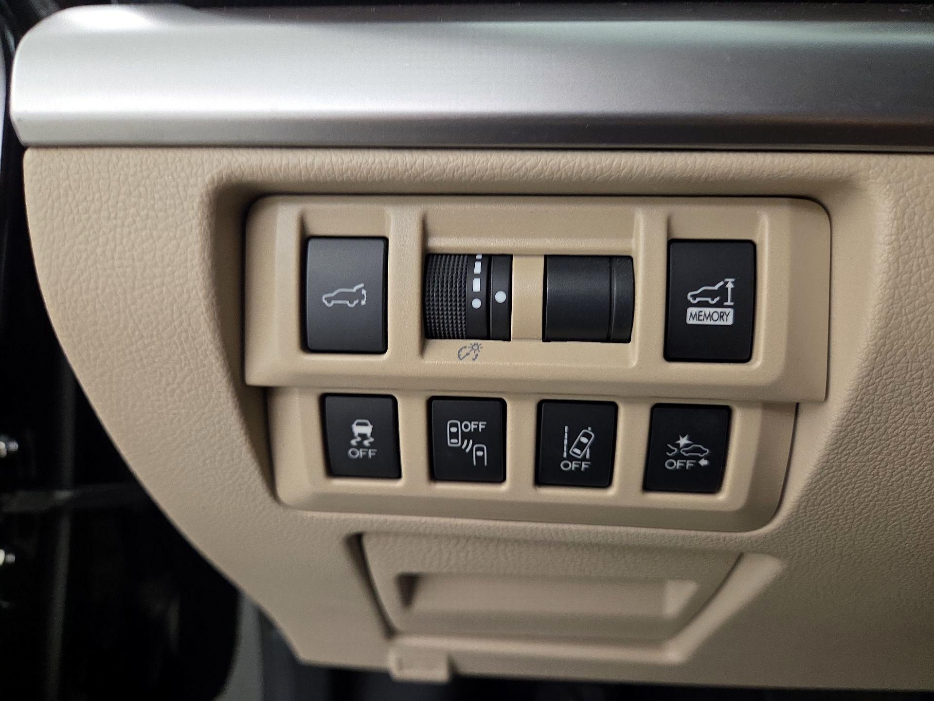 Thumbnail: 2019 Subaru Outback - 13