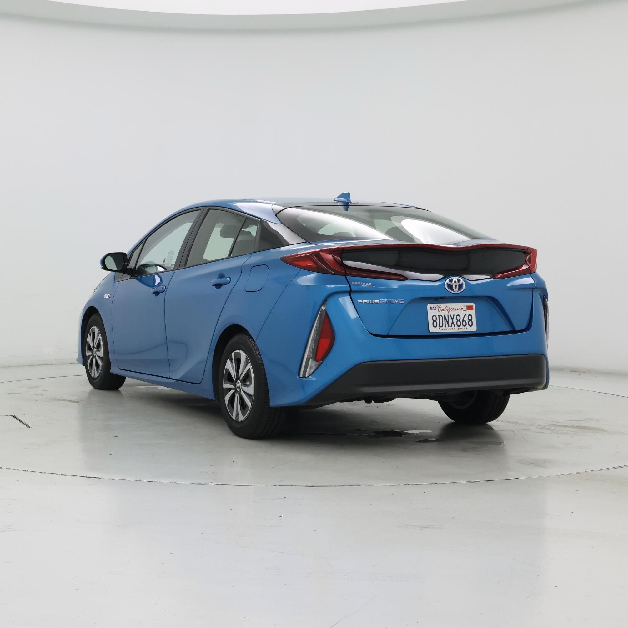 Thumbnail: 2017 Toyota Prius Prime - 2