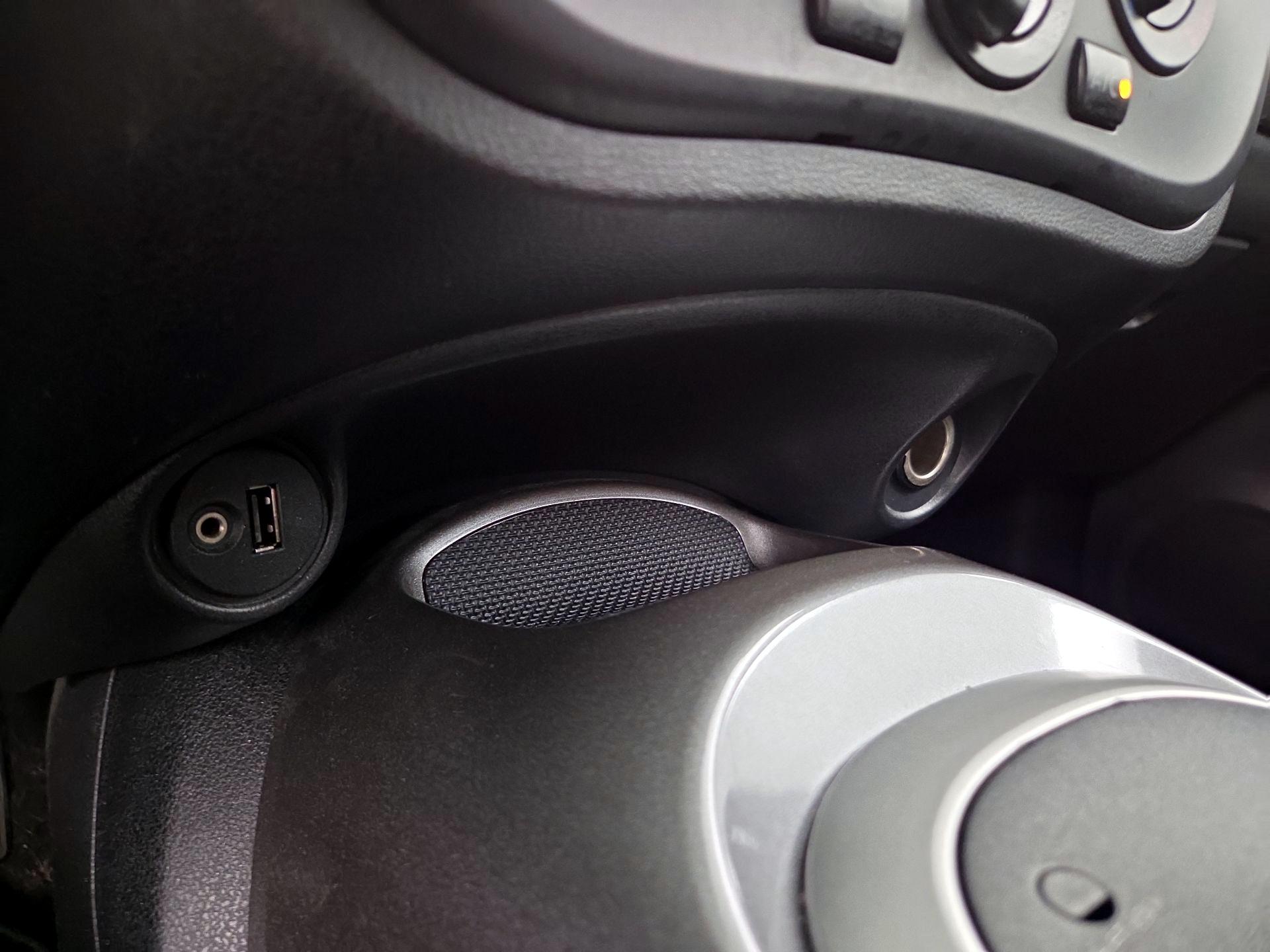 Thumbnail: 2016 Nissan Juke - 18