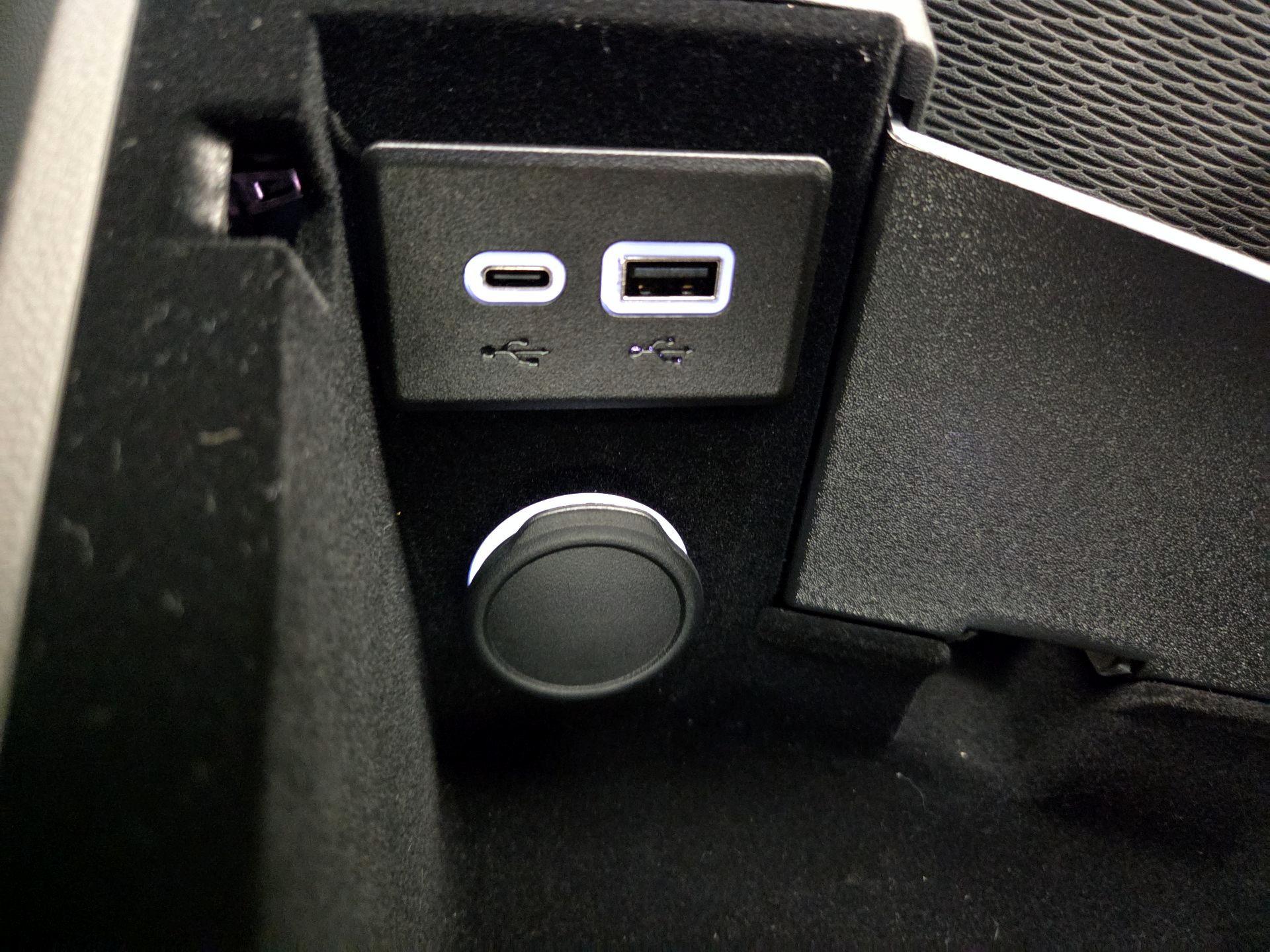 Thumbnail: 2026 Cadillac CT5 - 19