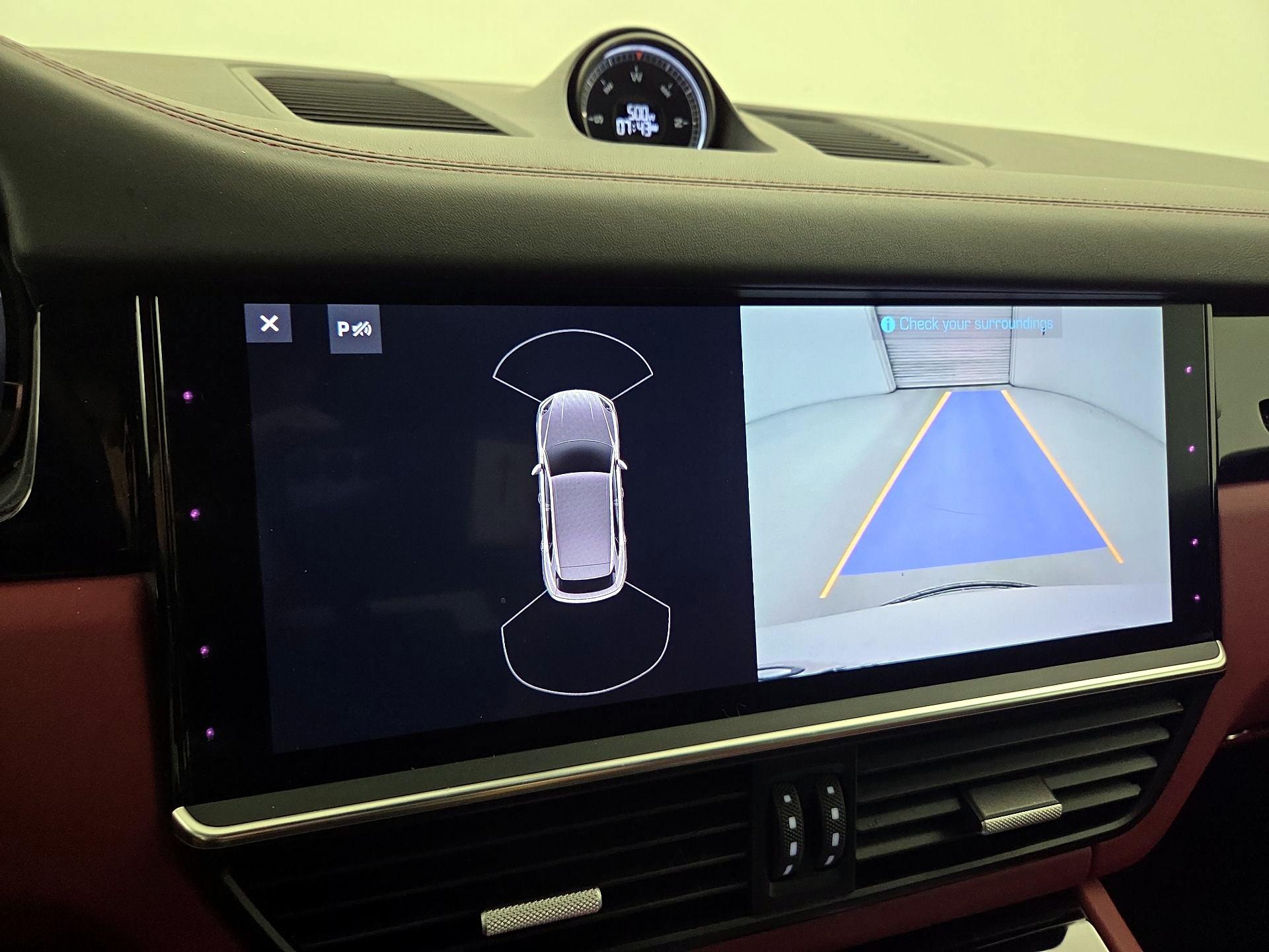 Thumbnail: 2019 Porsche Cayenne - 15