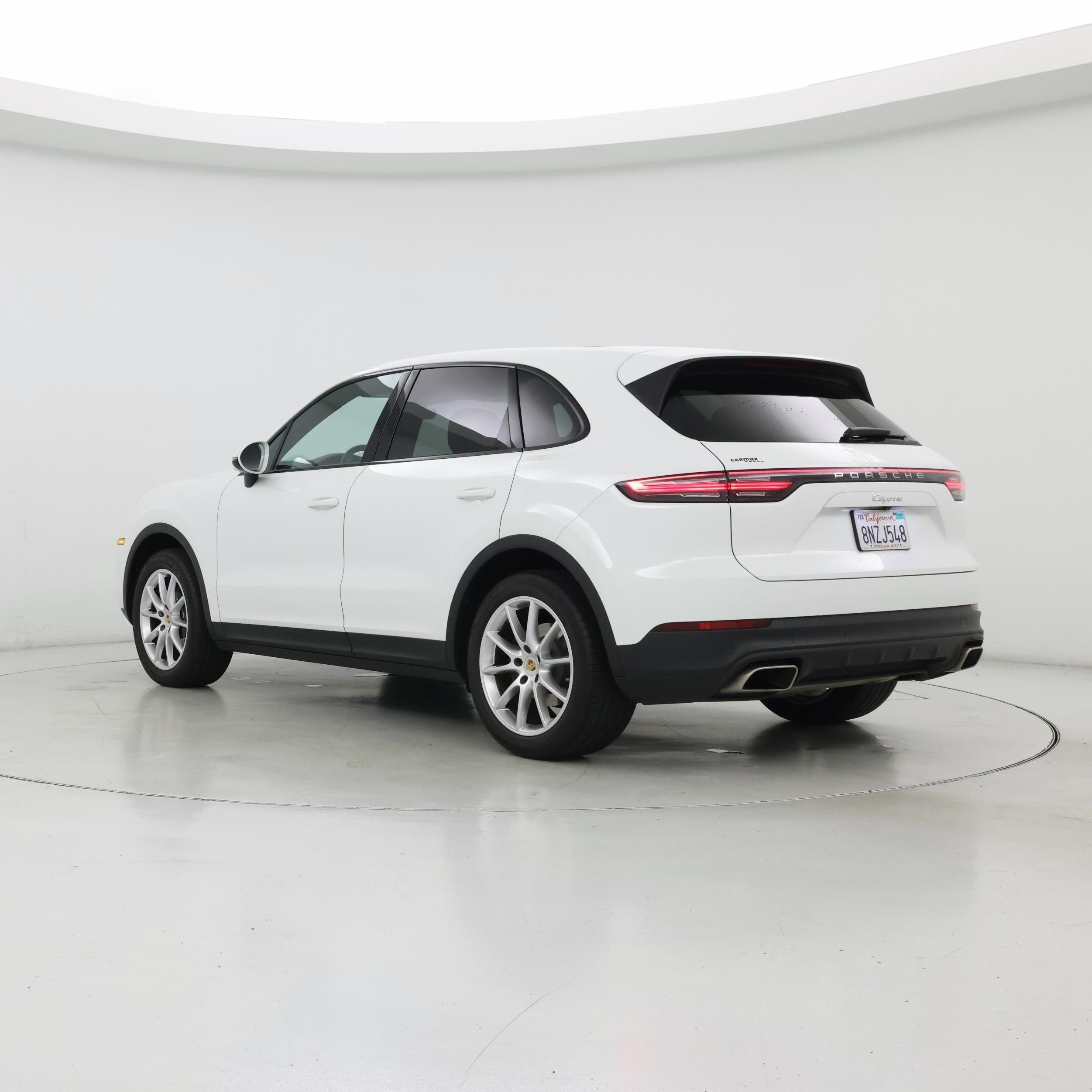 Thumbnail: 2019 Porsche Cayenne - 2