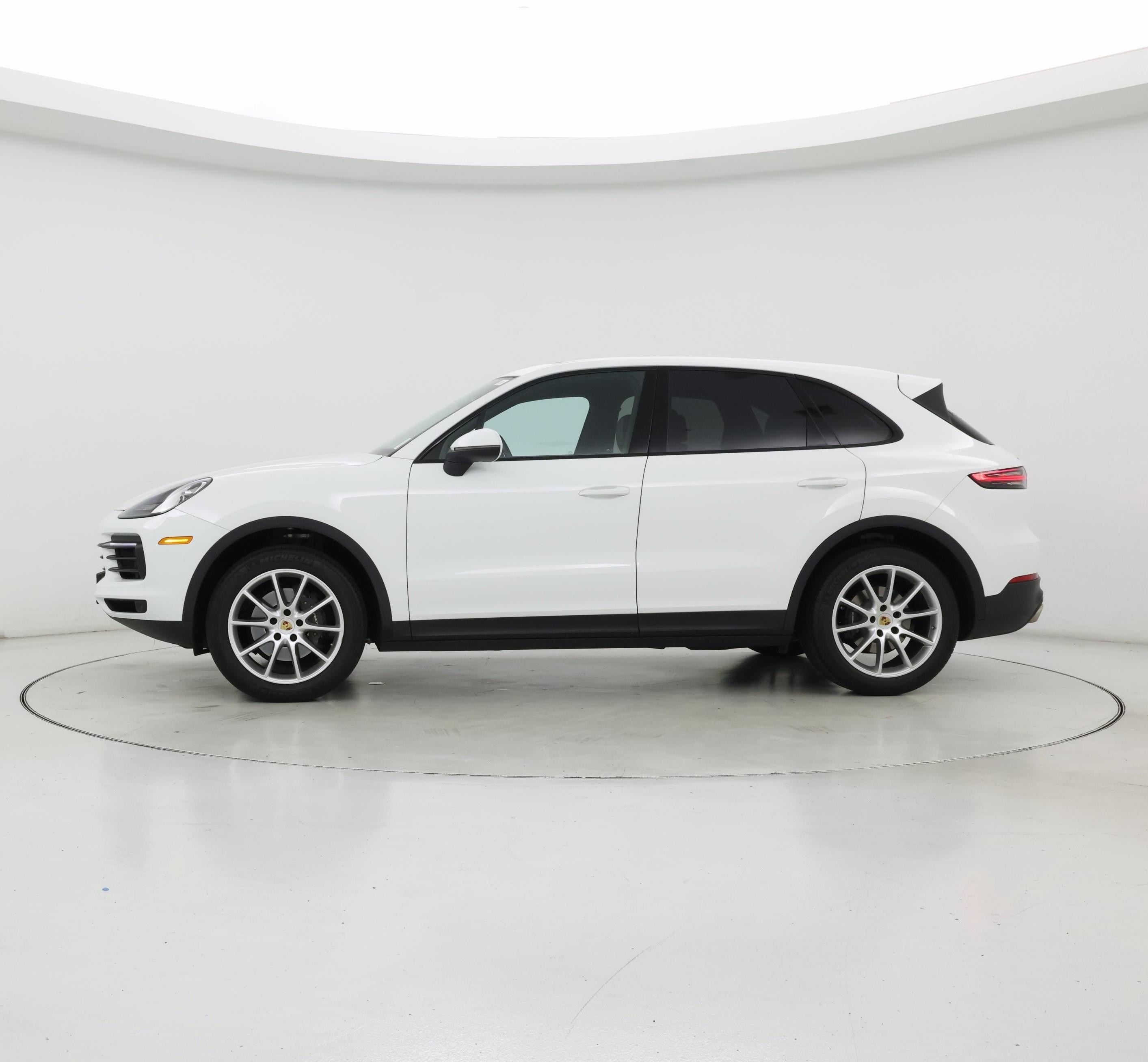 Thumbnail: 2019 Porsche Cayenne - 3
