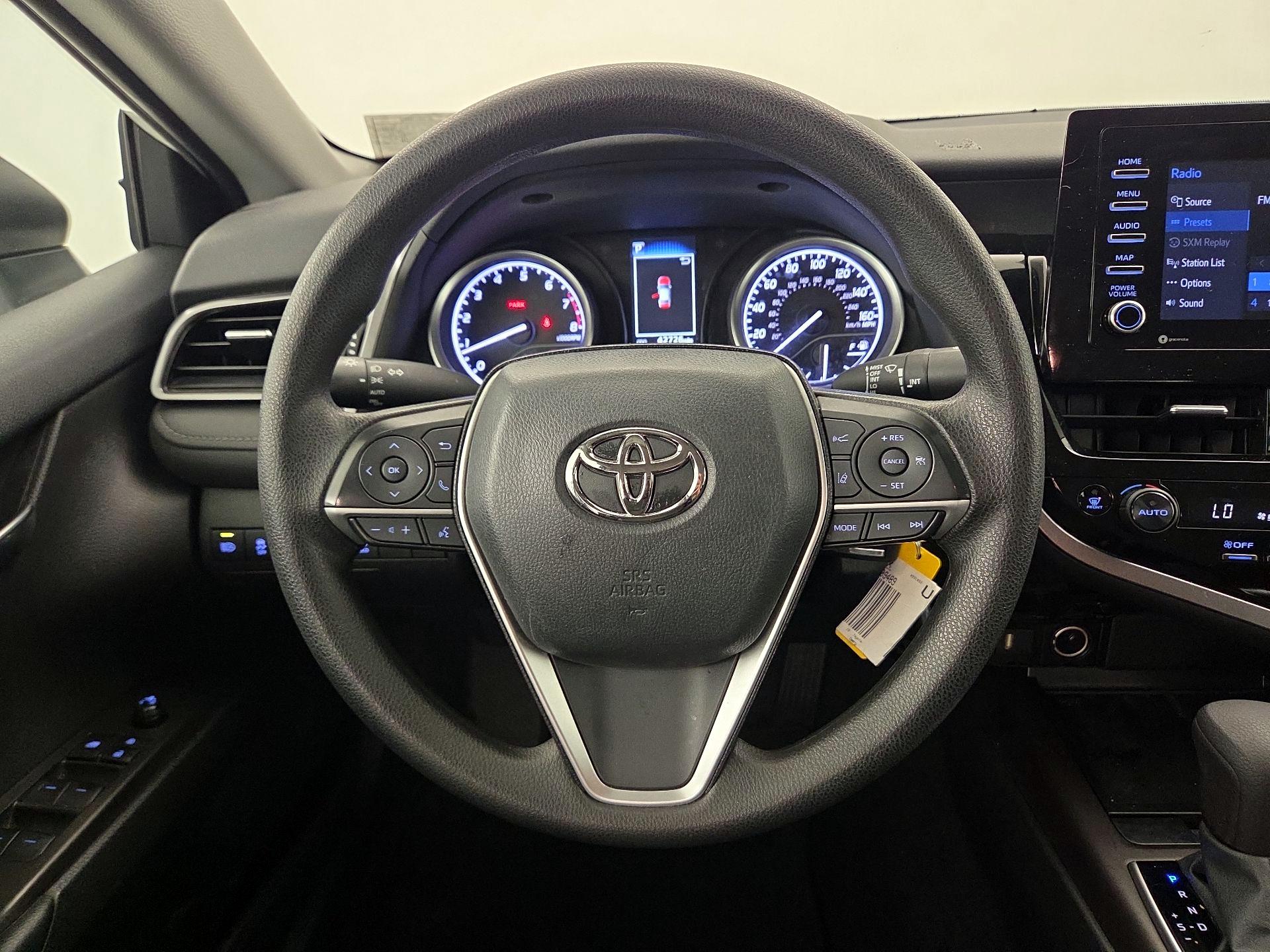 Thumbnail: 2023 Toyota Camry - 10