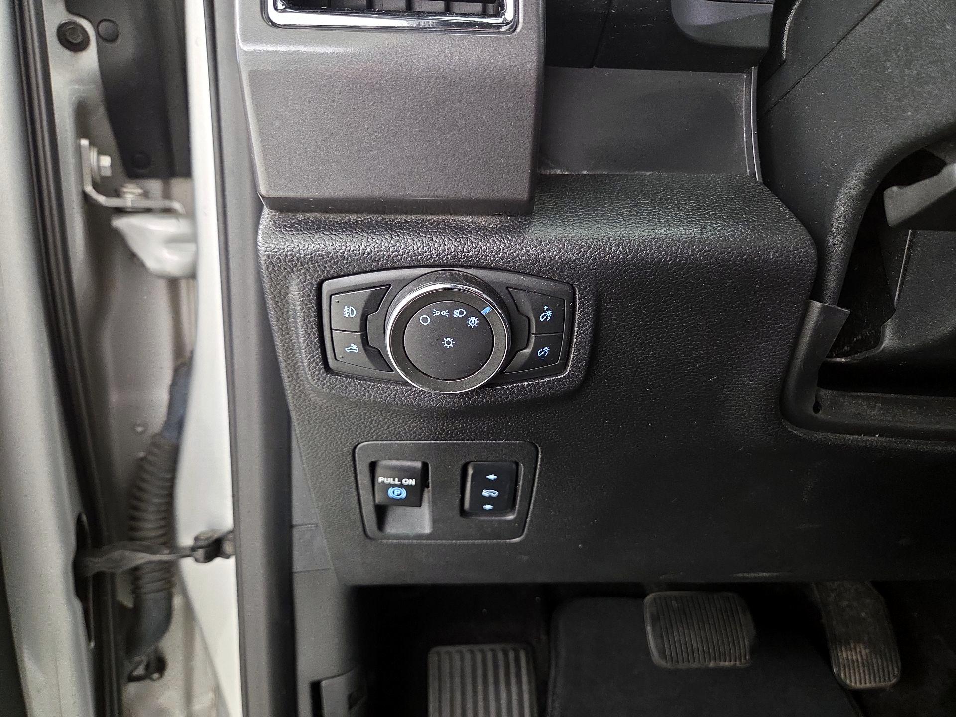 Thumbnail: 2016 Ford F-150 - 13